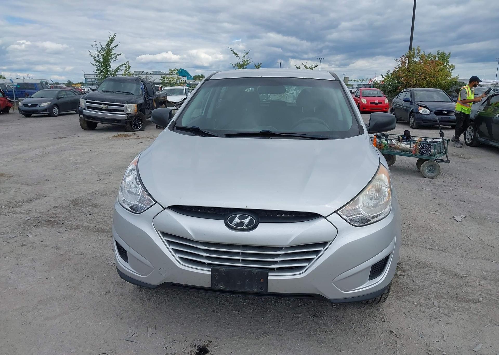2011 HYUNDAI TUCSON GL