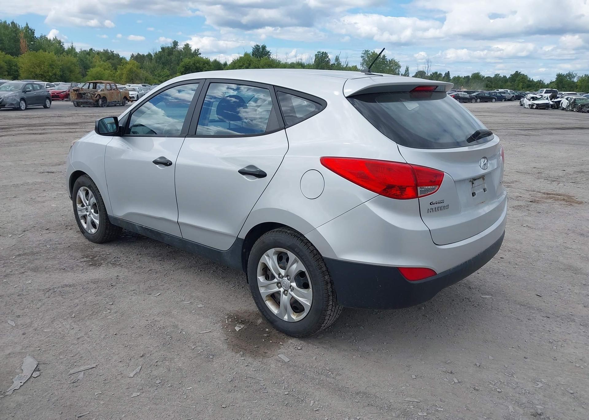 2011 HYUNDAI TUCSON GL