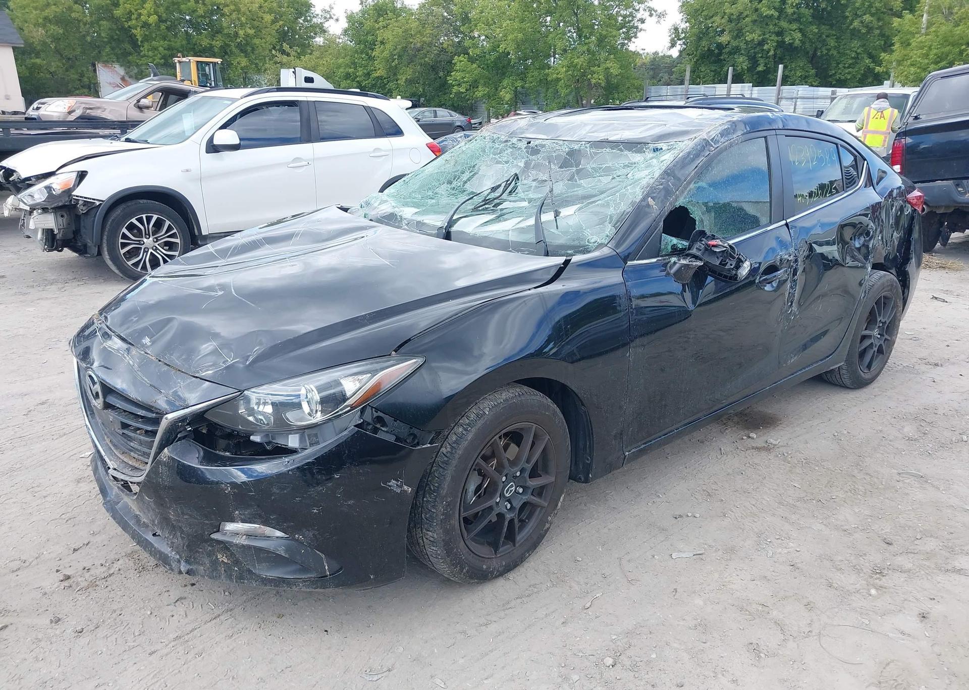 2016 MAZDA MAZDA3