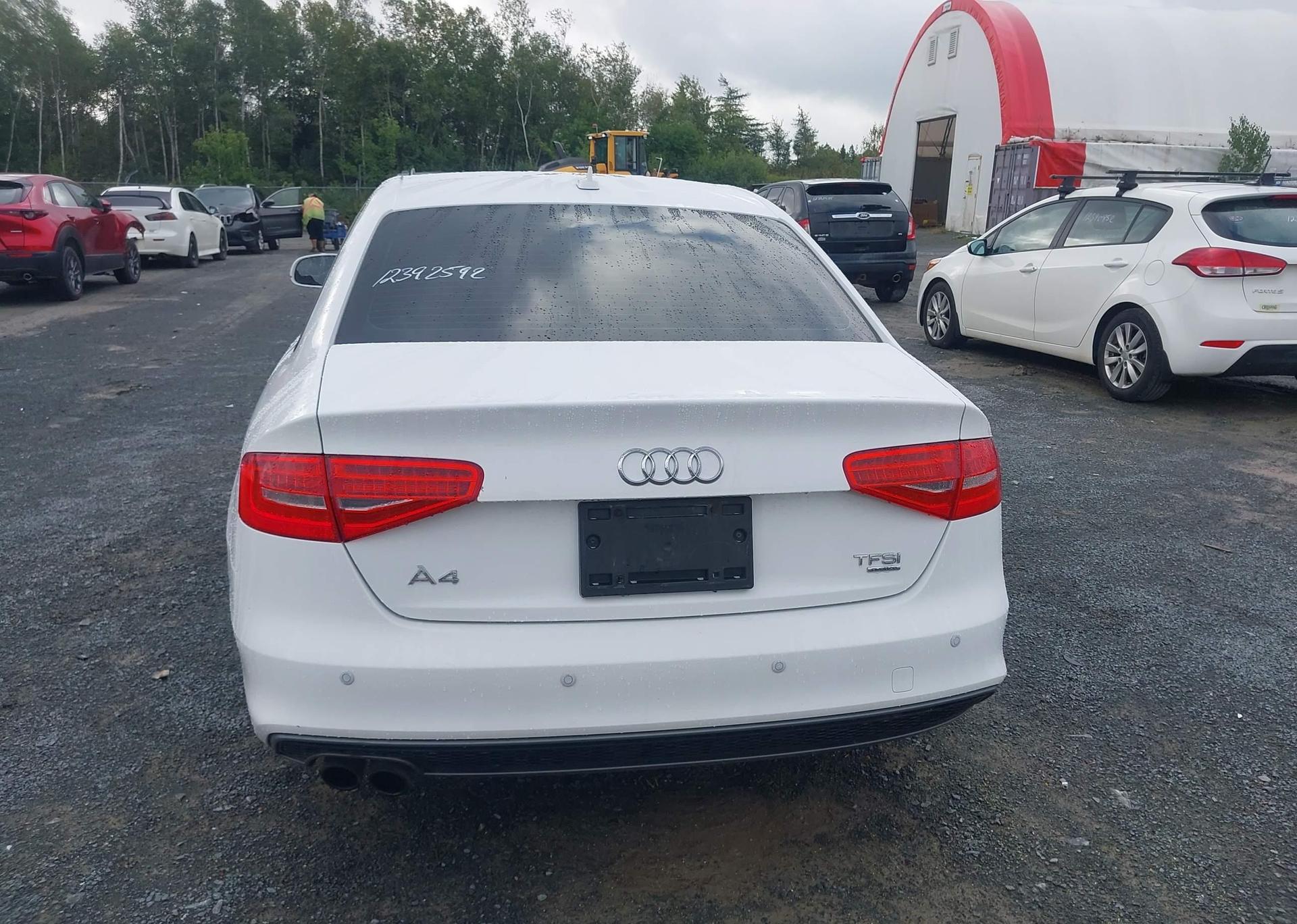2015 AUDI A4 2.0T KOMFORT PLUS
