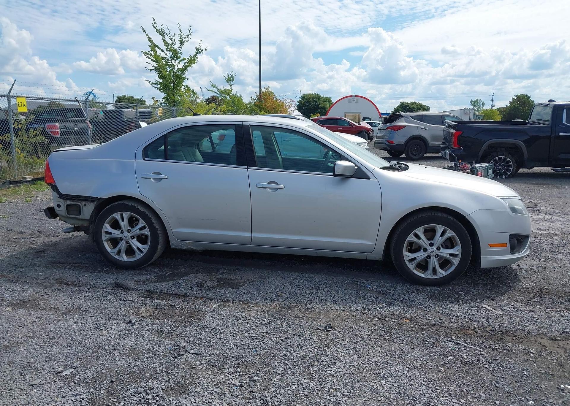 2012 FORD FUSION SE