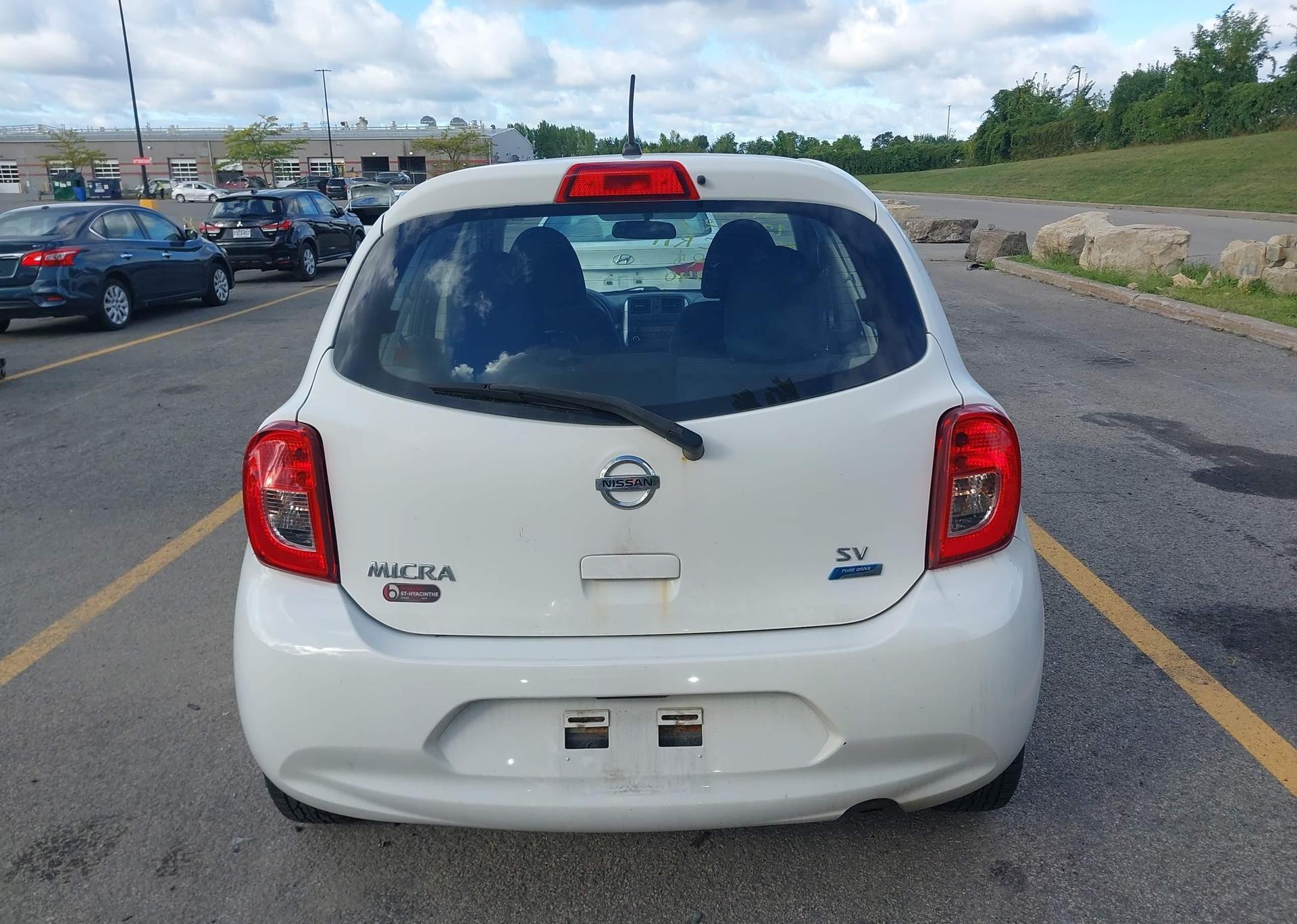 2015 NISSAN MICRA