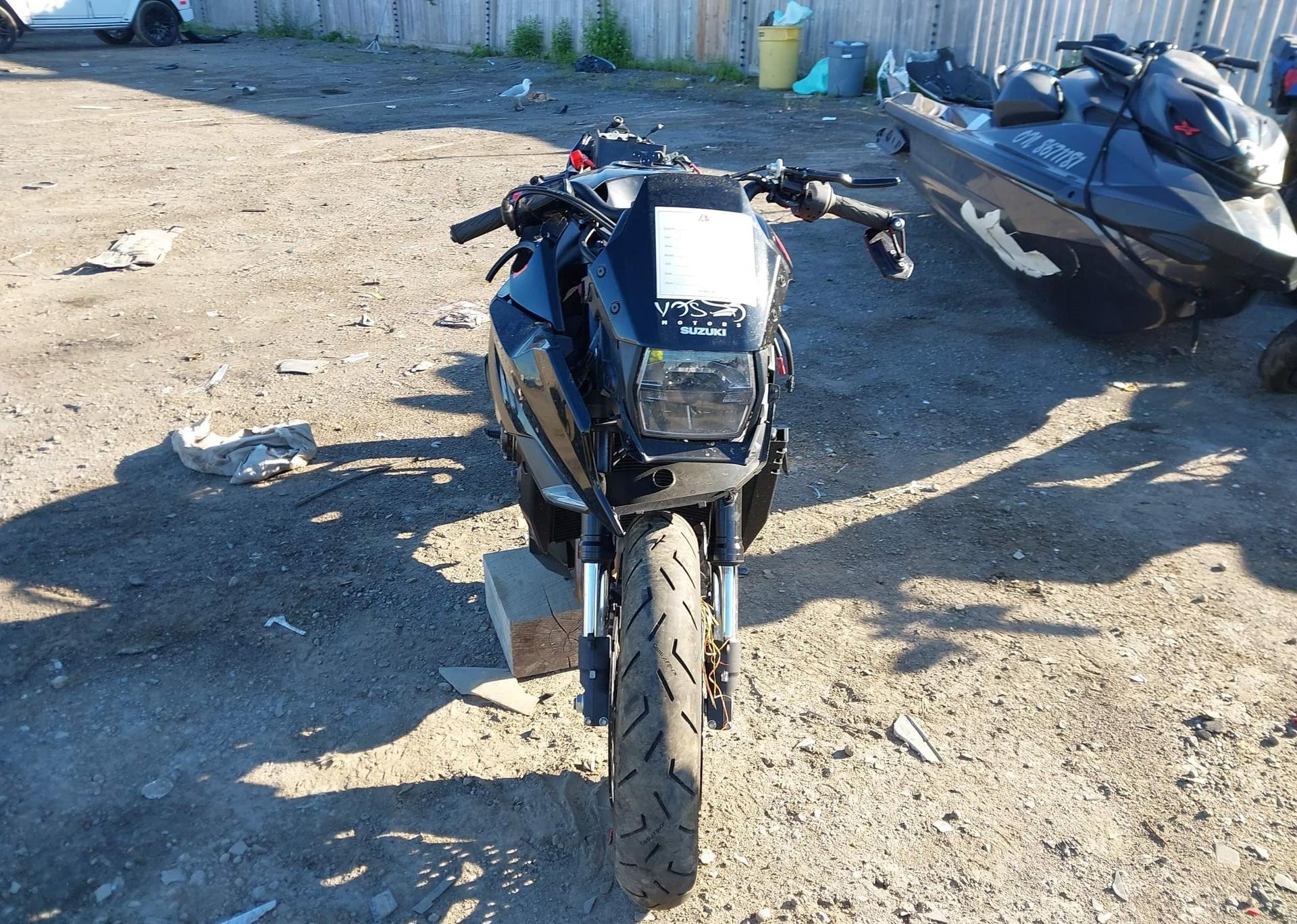 2020 SUZUKI GSX-S 1000SM