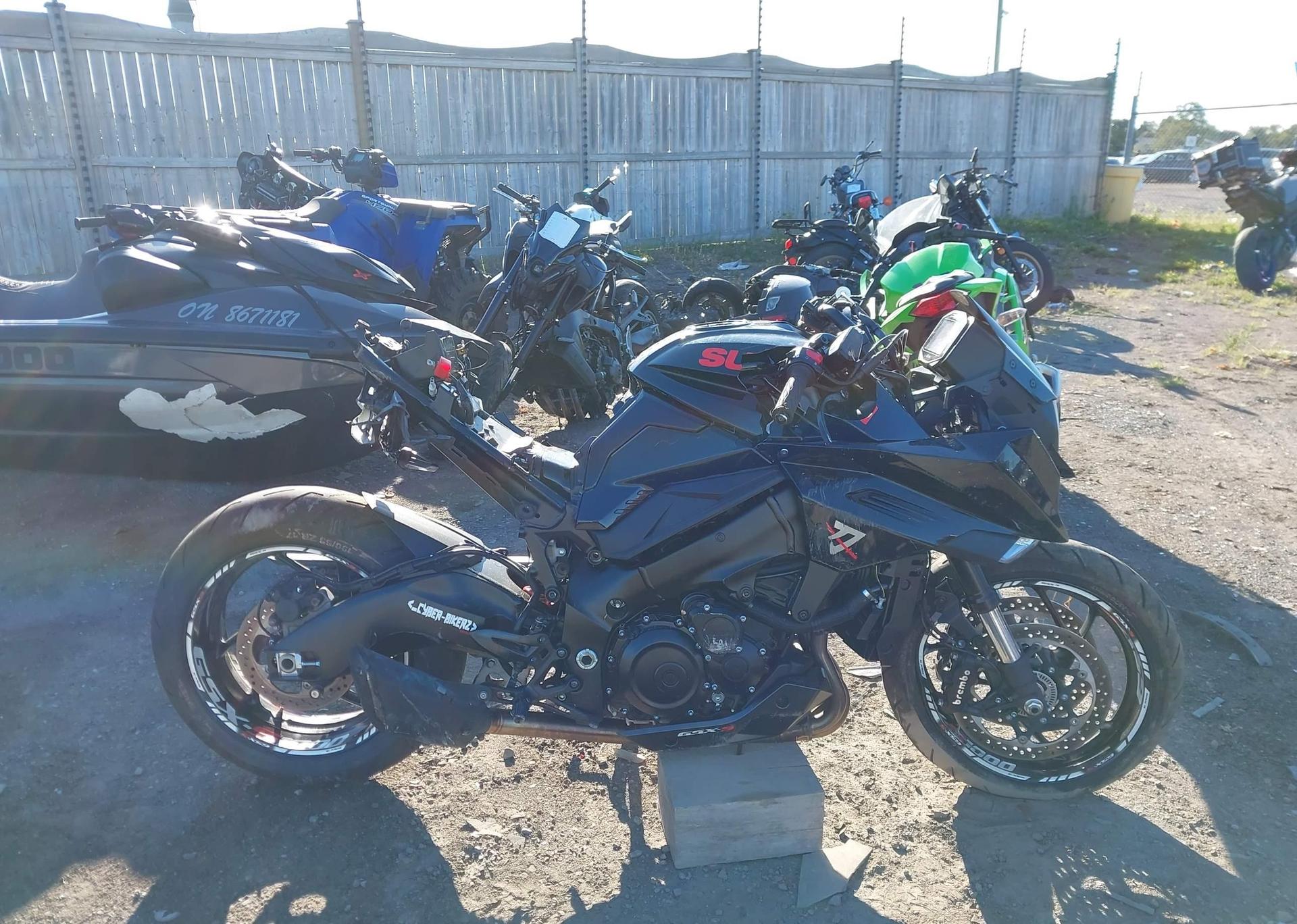 2020 SUZUKI GSX-S 1000SM
