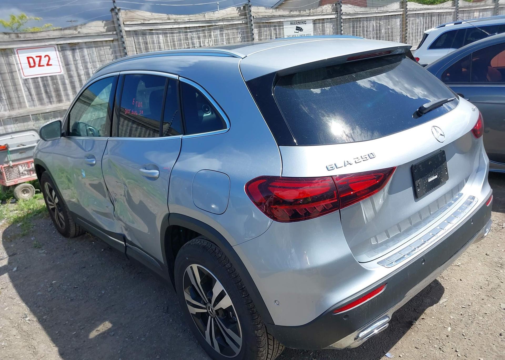 2026 MERCEDES-BENZ GLA 250 4MATIC
