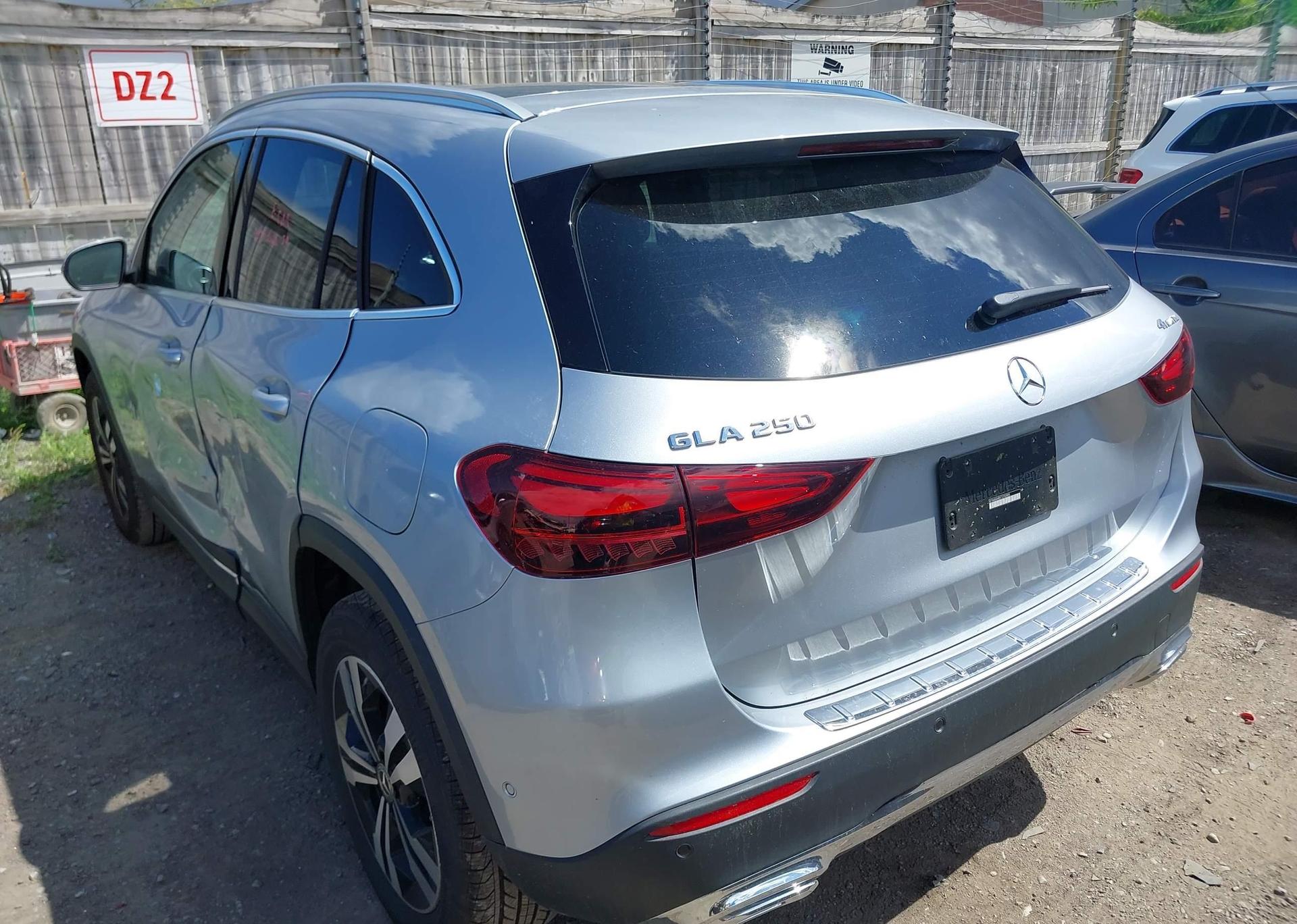 2026 MERCEDES-BENZ GLA 250 4MATIC