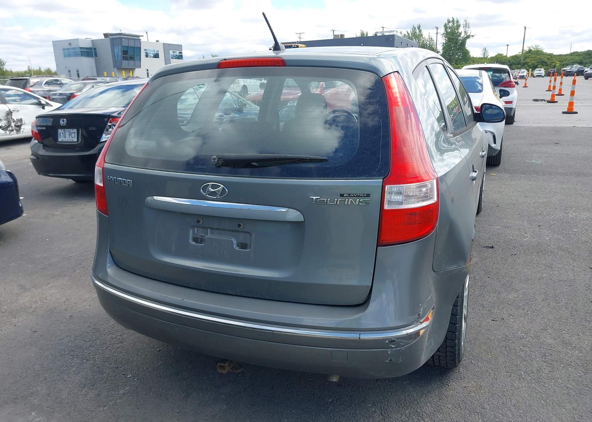 2010 HYUNDAI ELANTRA