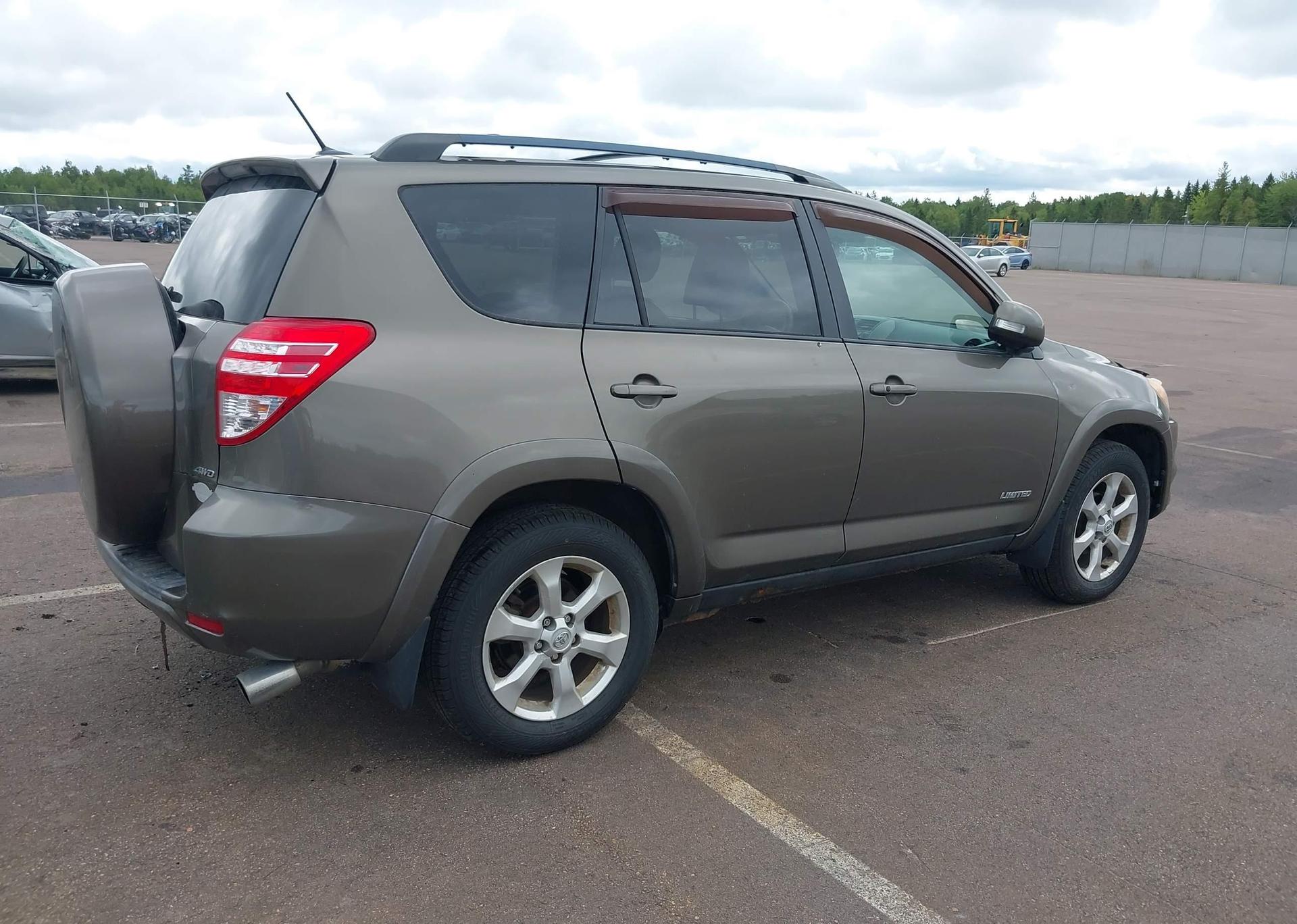 2010 TOYOTA RAV4 LIMITED