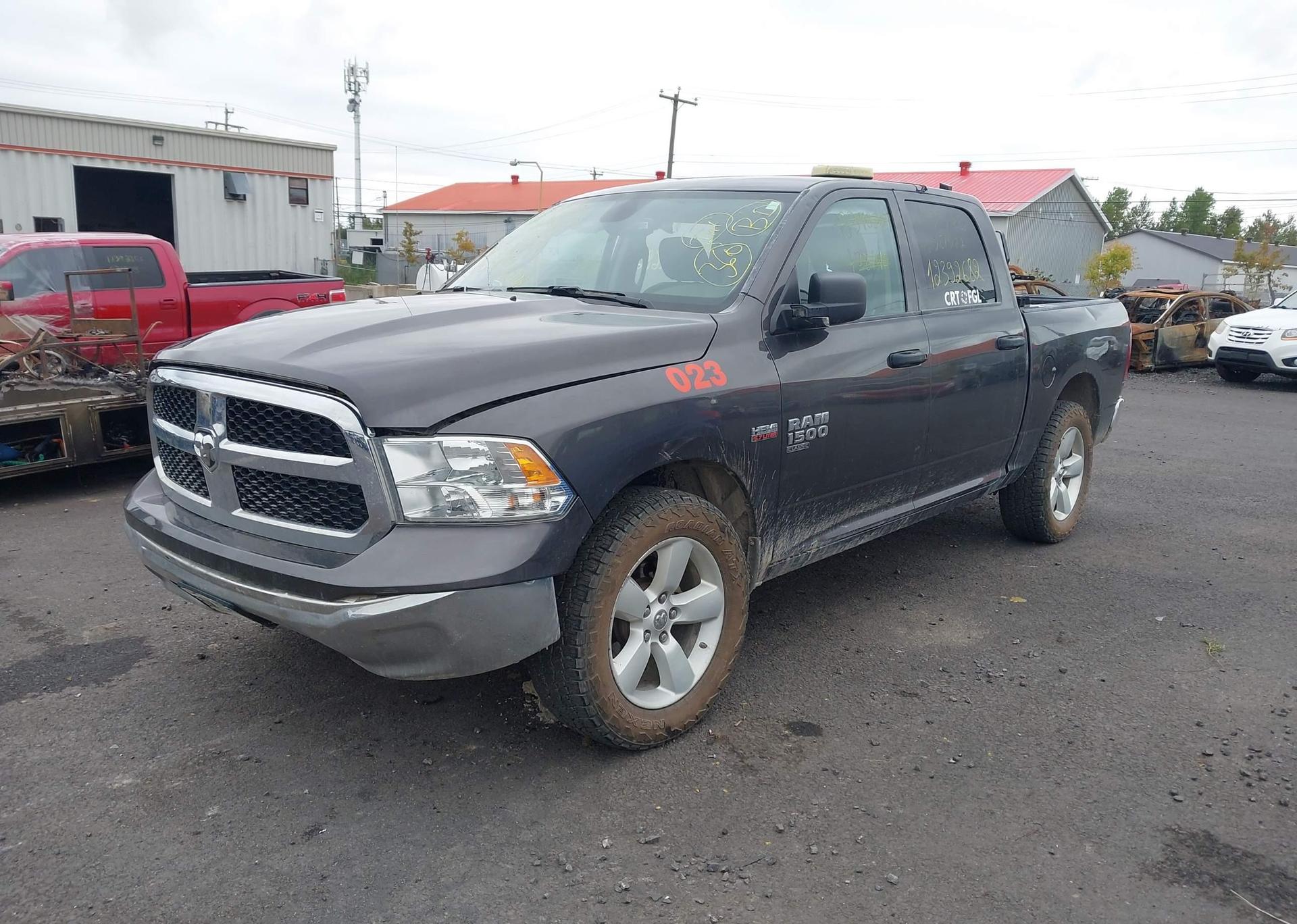 2023 RAM 1500 CLASSIC SLT