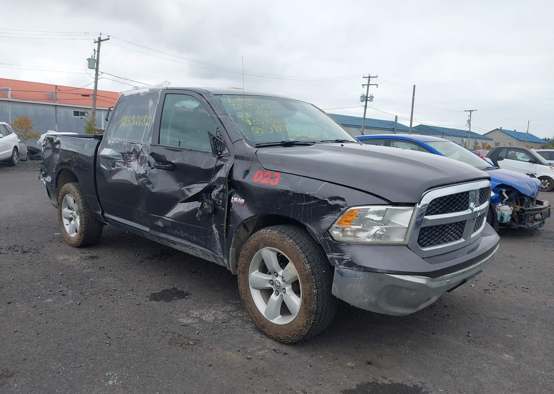 2023 RAM 1500 CLASSIC SLT