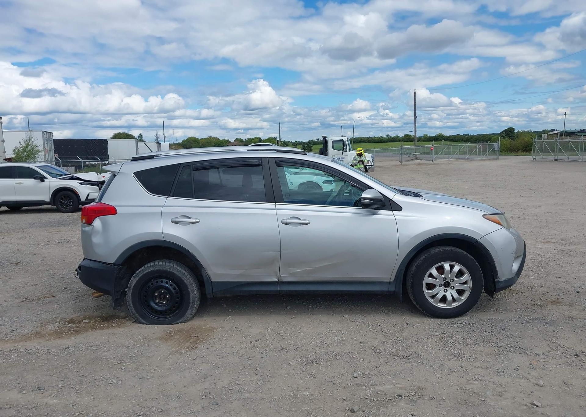2014 TOYOTA RAV4