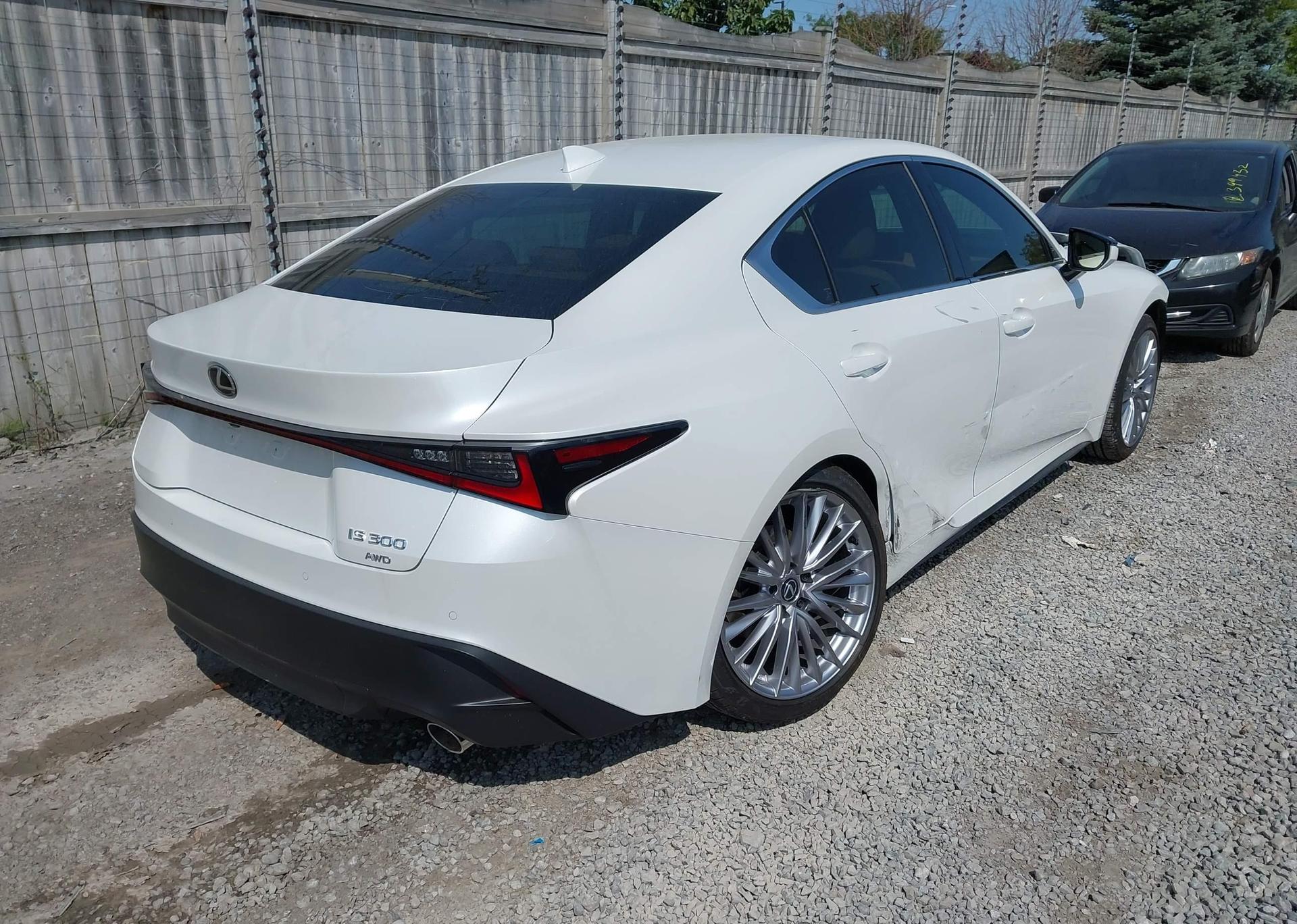 2025 LEXUS IS 300
