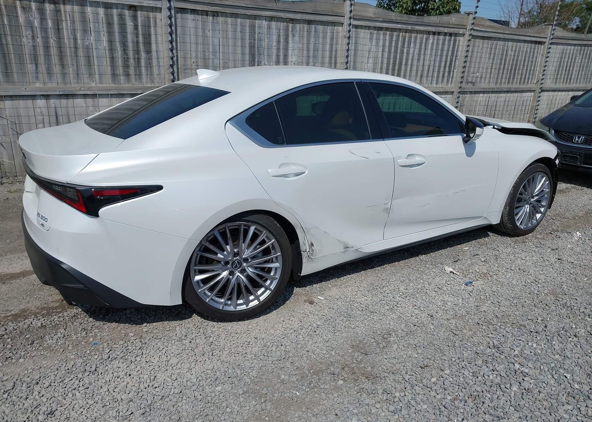2025 LEXUS IS 300