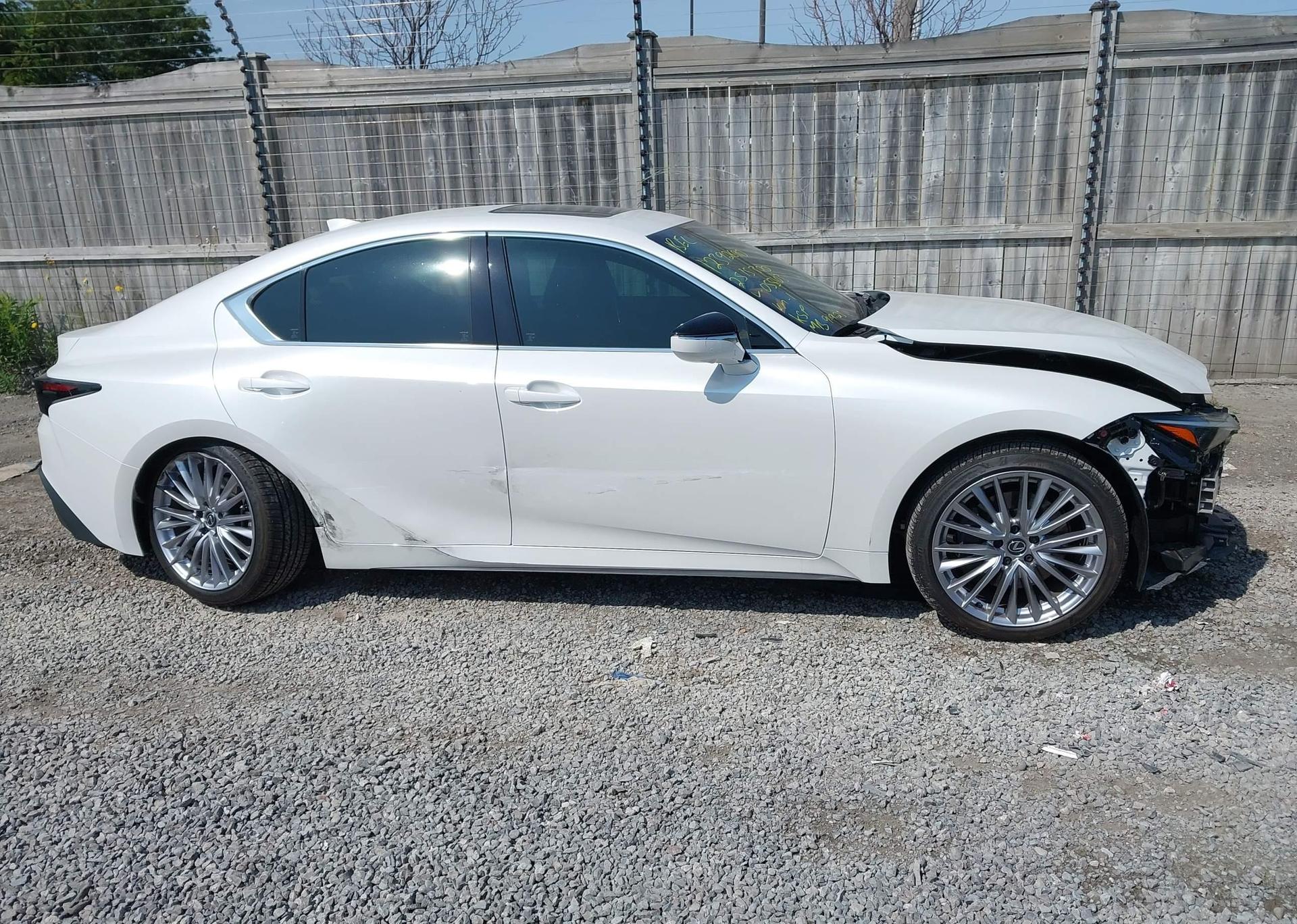 2025 LEXUS IS 300