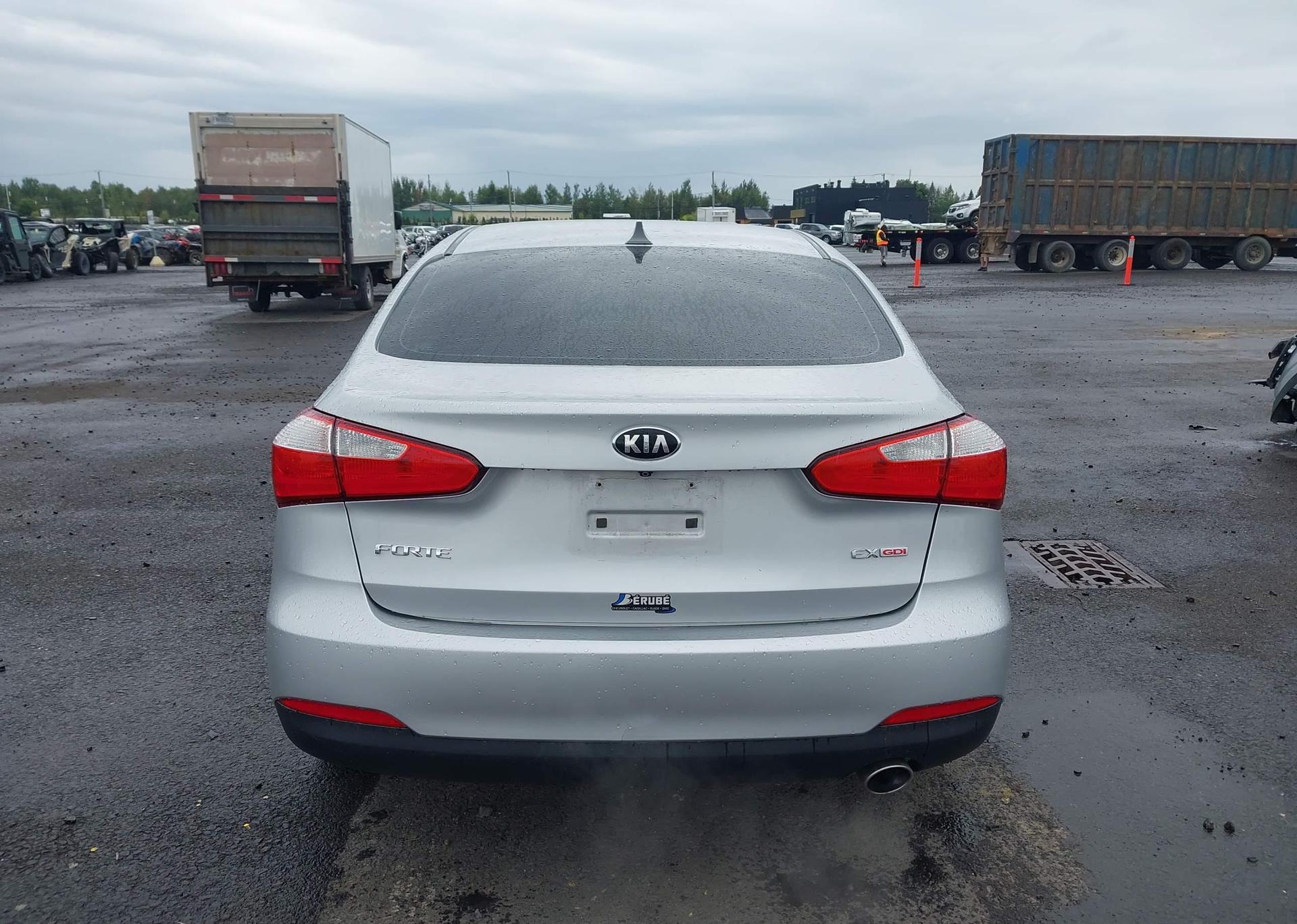2015 KIA FORTE