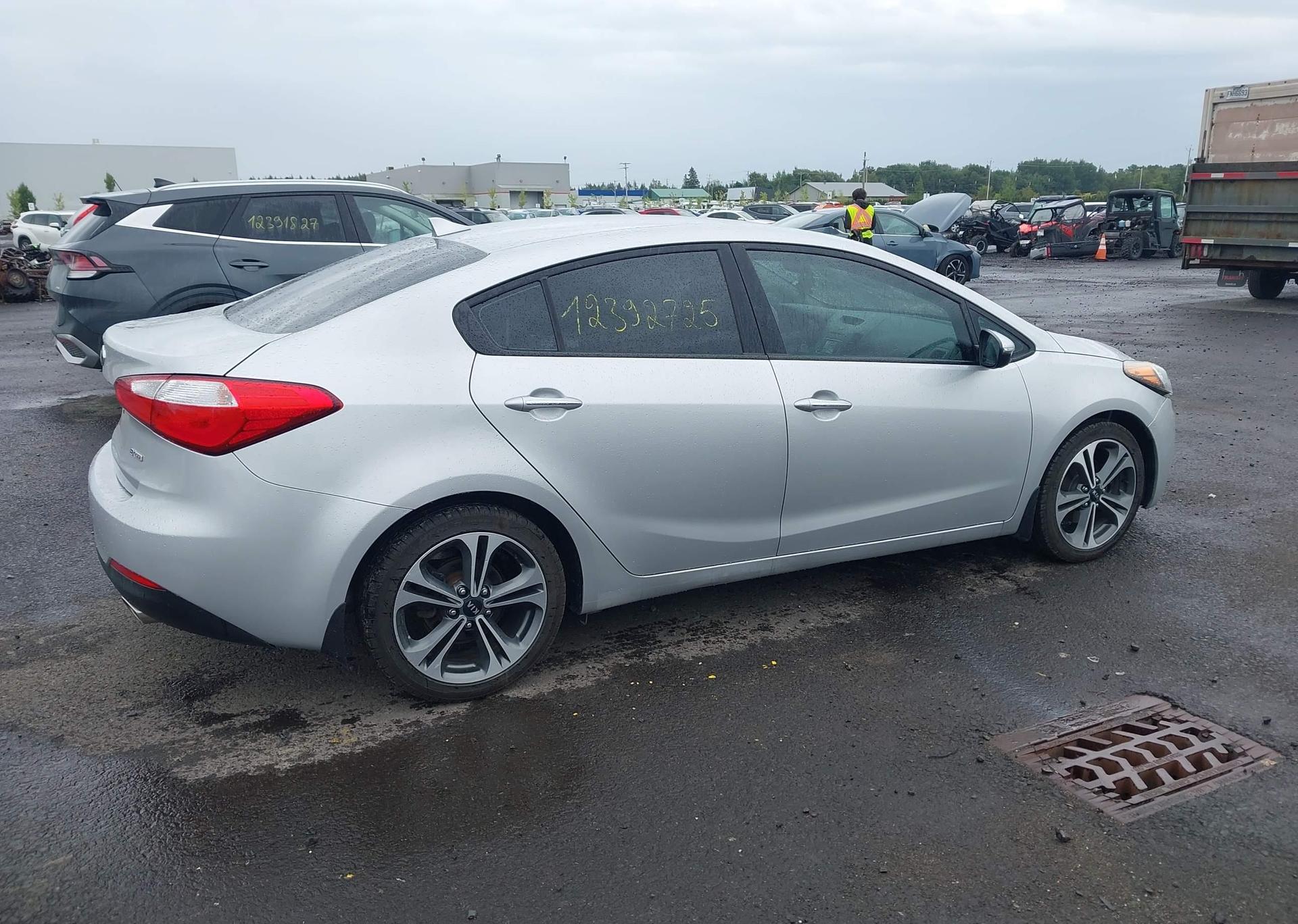 2015 KIA FORTE