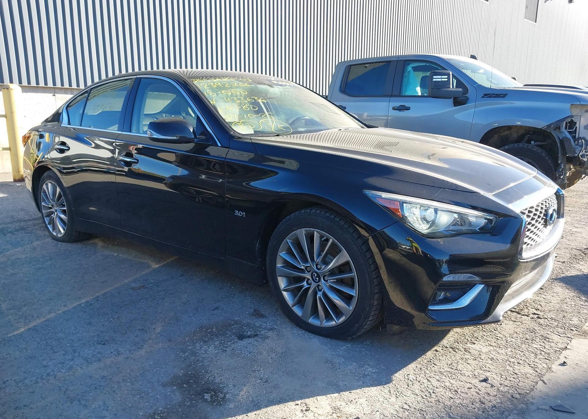 2018 INFINITI Q50 LUXE