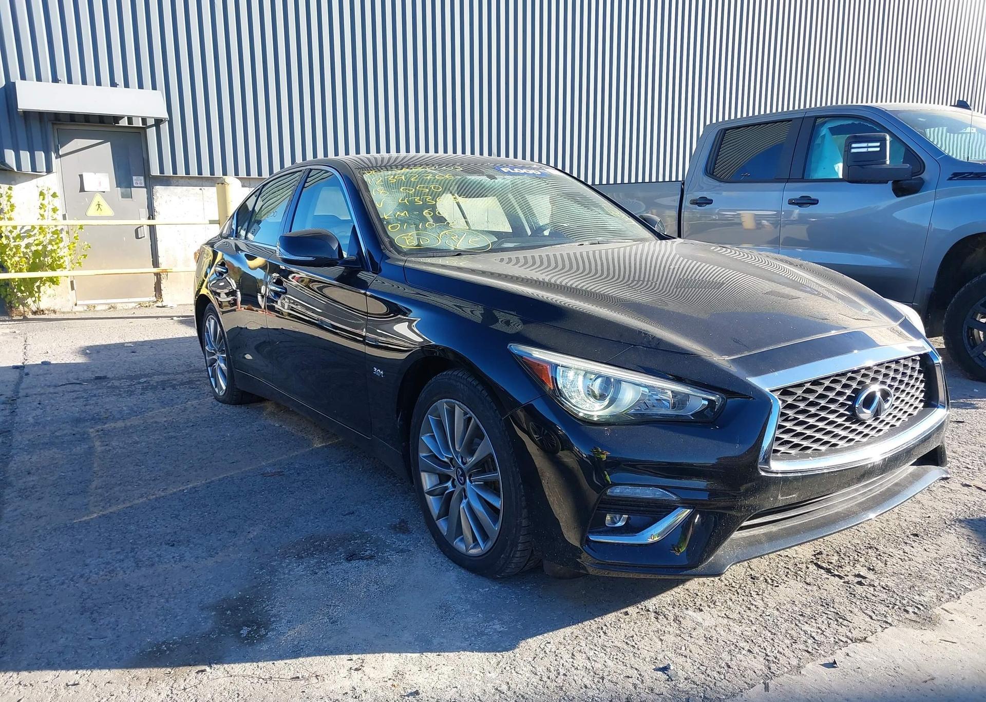 2018 INFINITI Q50 LUXE