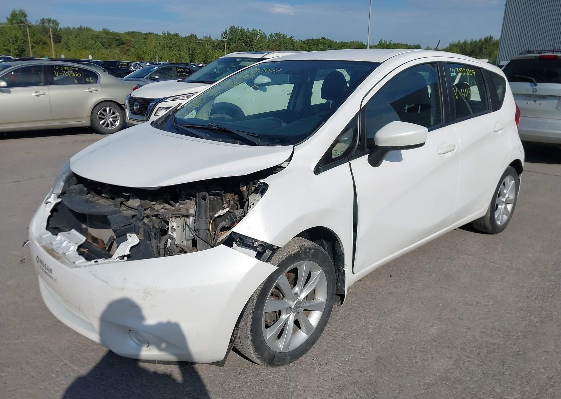 2016 NISSAN VERSA