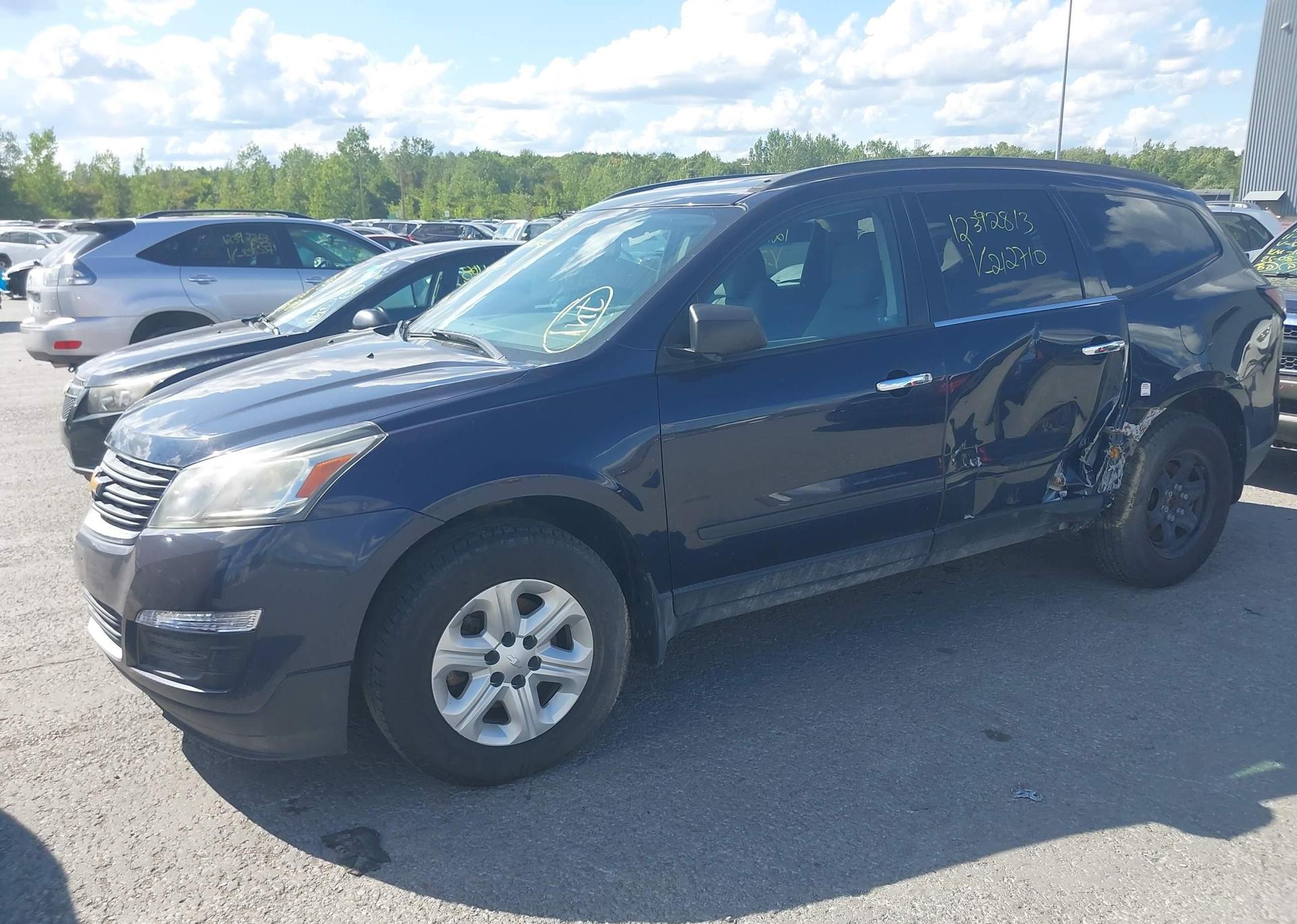 2017 CHEVROLET TRAVERSE LS