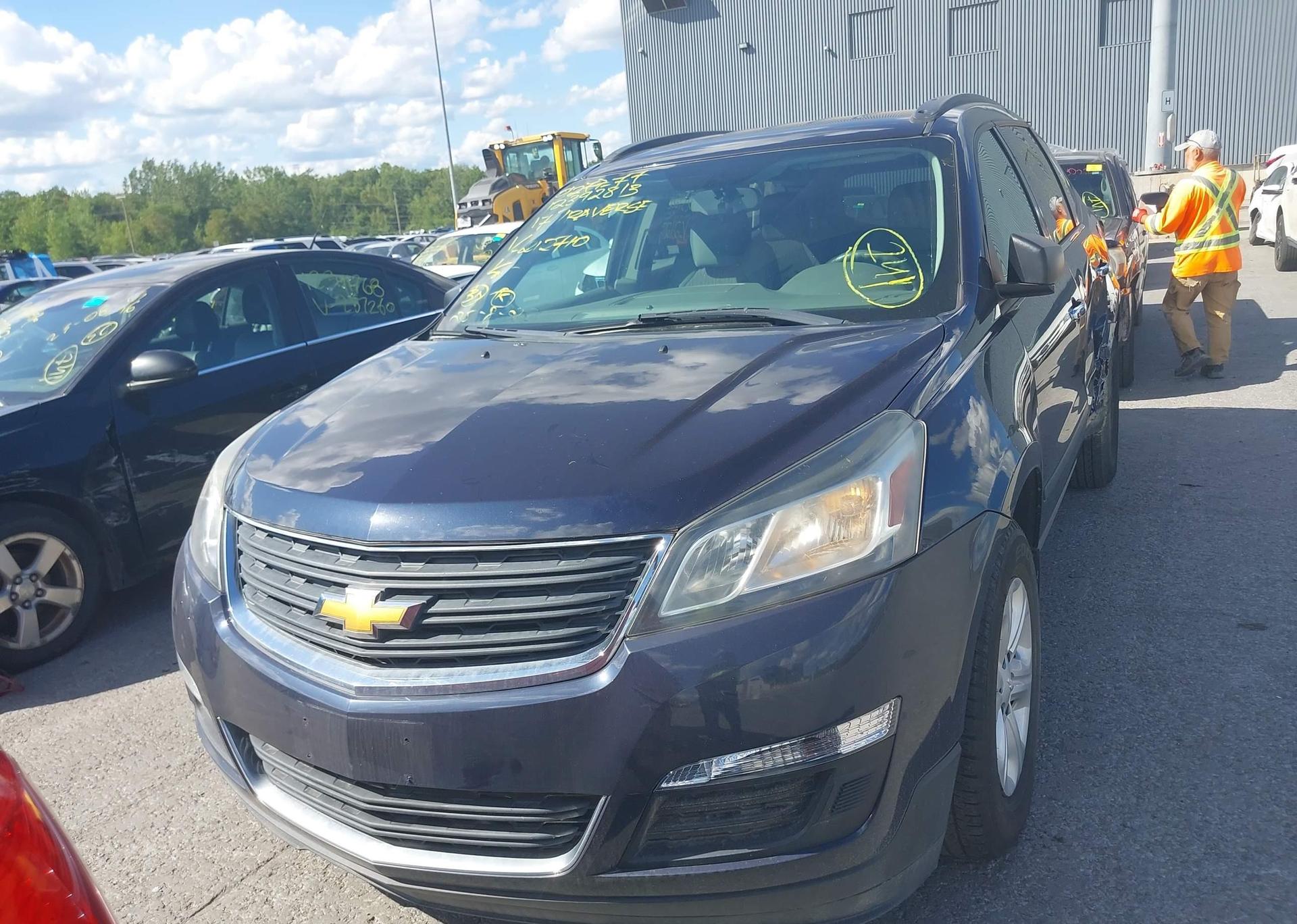 2017 CHEVROLET TRAVERSE LS