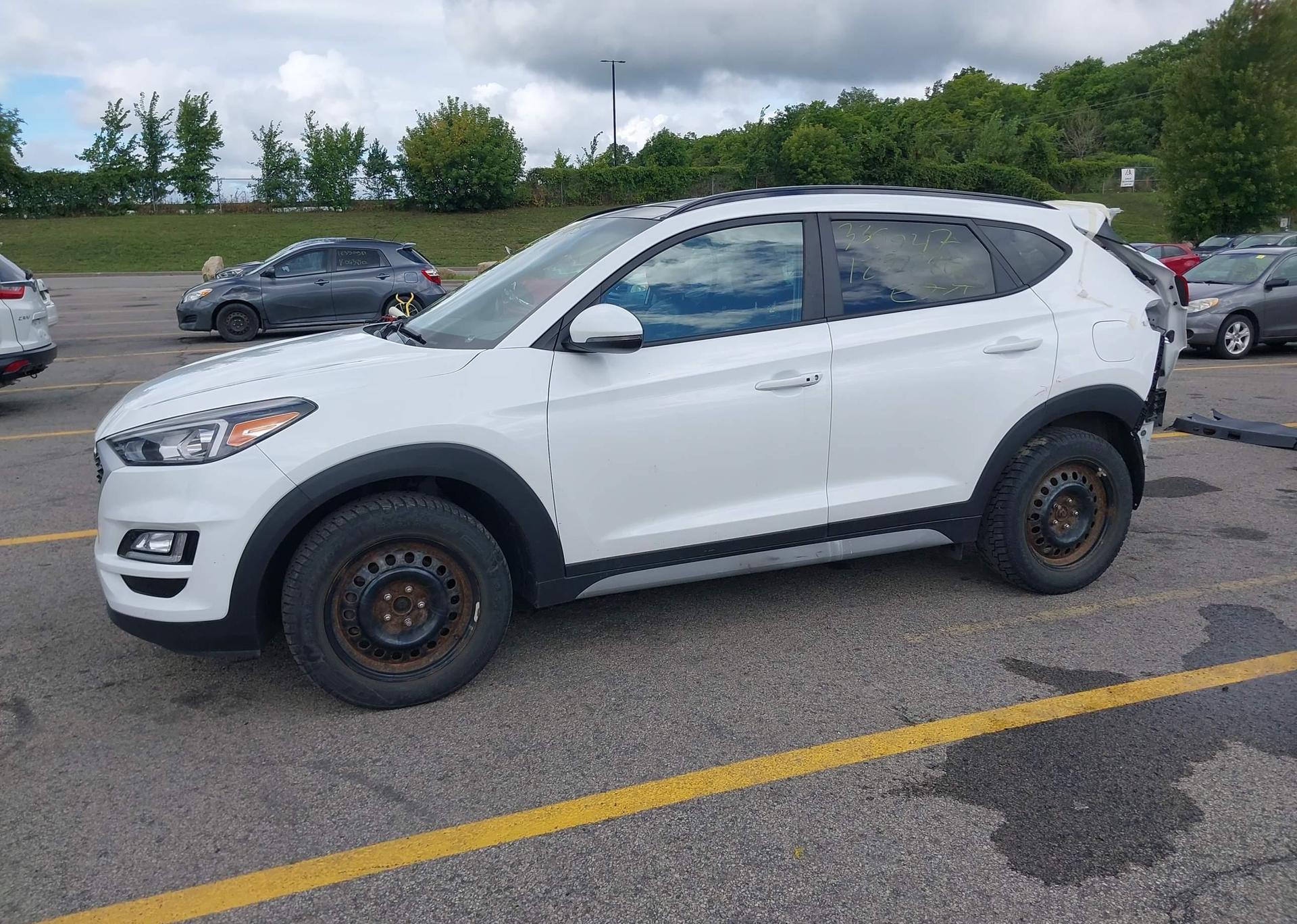 2021 HYUNDAI TUCSON PREFERRED AWD WITH SUN AND LEATHER PACKAGE