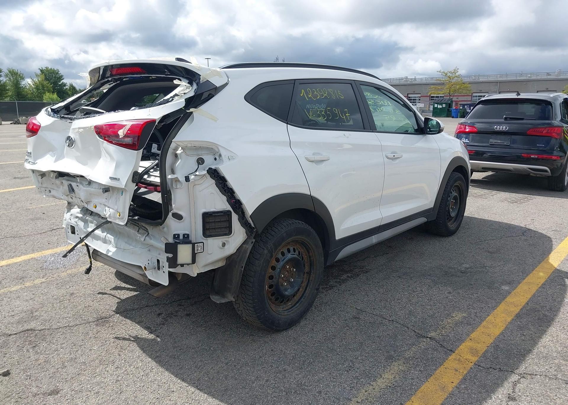 2021 HYUNDAI TUCSON PREFERRED AWD WITH SUN AND LEATHER PACKAGE