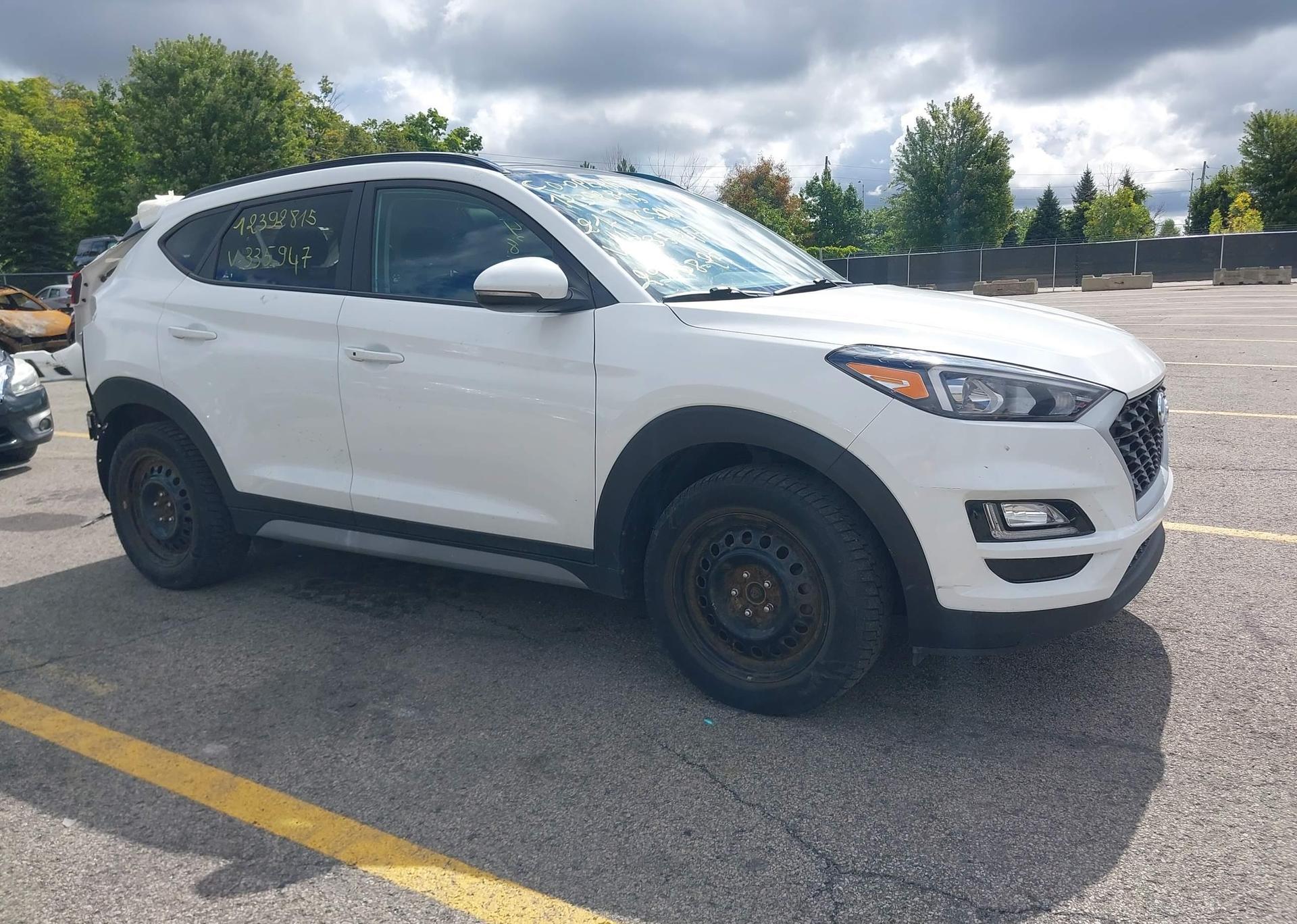 2021 HYUNDAI TUCSON PREFERRED AWD WITH SUN AND LEATHER PACKAGE