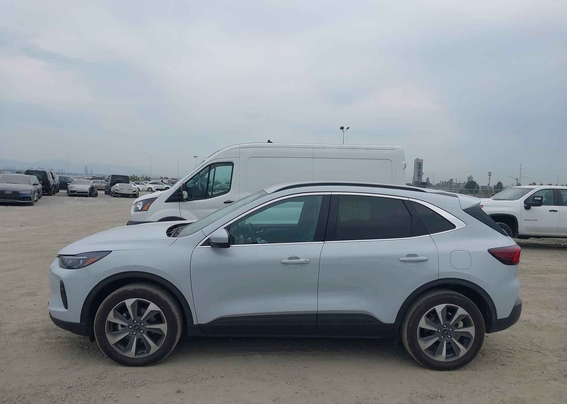 2025 FORD ESCAPE PLATINUM