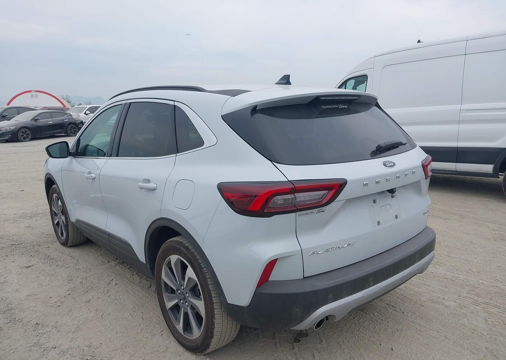 2025 FORD ESCAPE PLATINUM