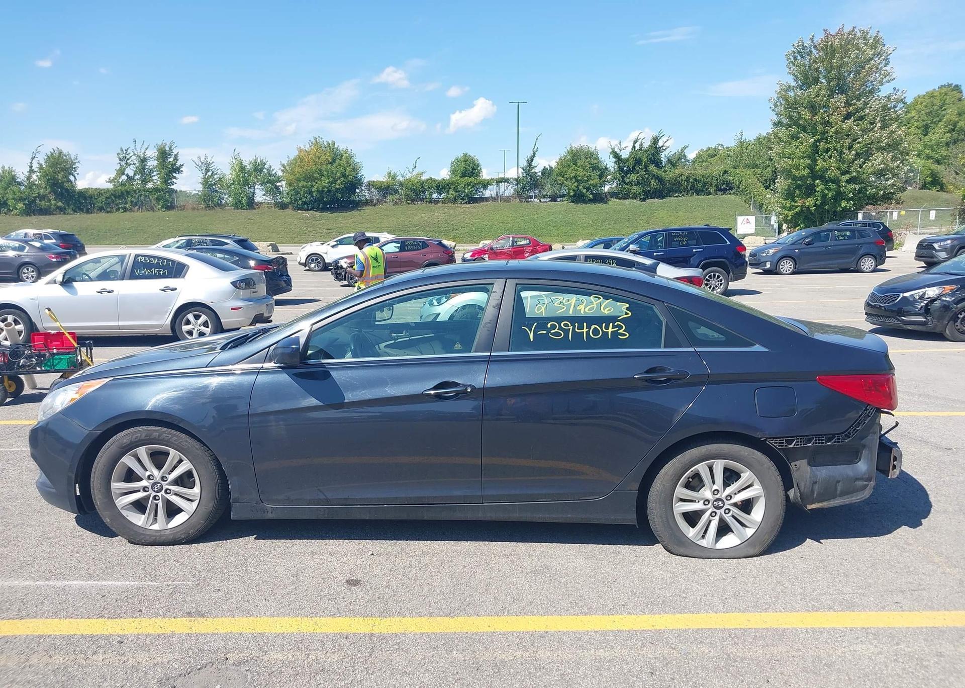 2012 HYUNDAI SONATA GLS