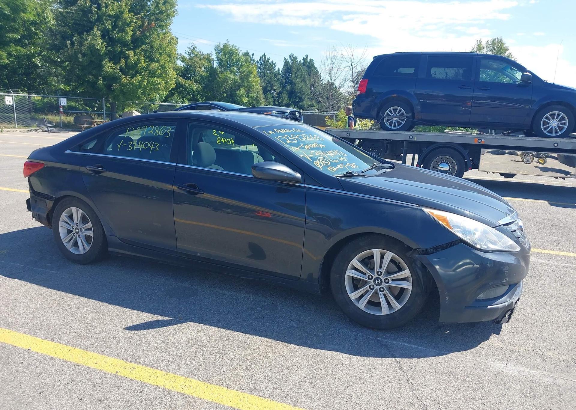 2012 HYUNDAI SONATA GLS