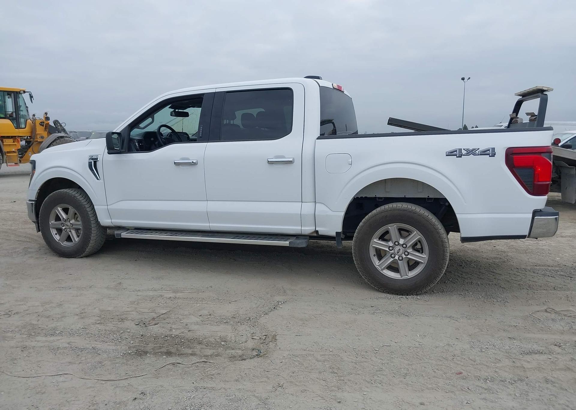 2024 FORD F150 XLT