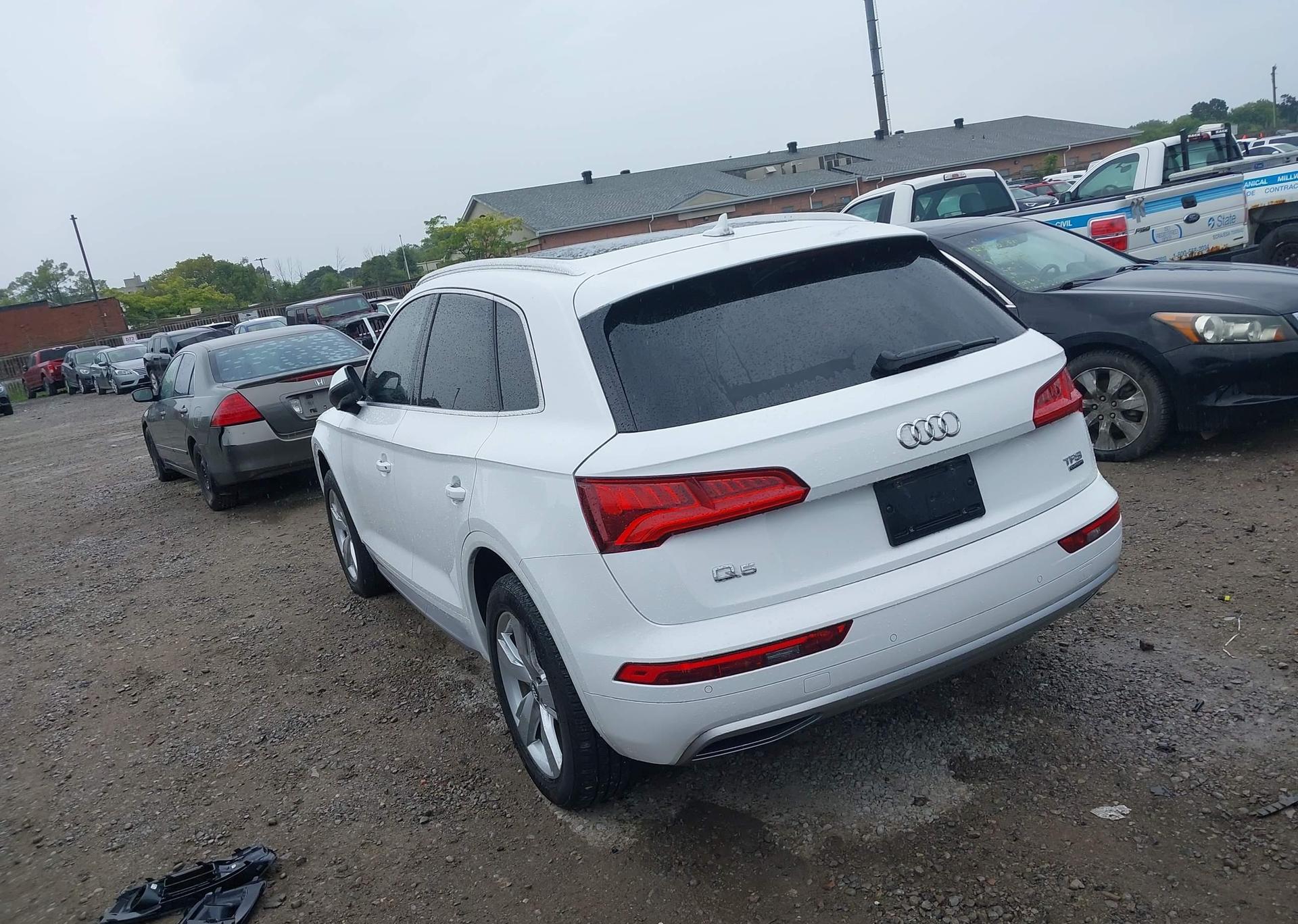 2018 AUDI Q5 2.0T TECHNIK