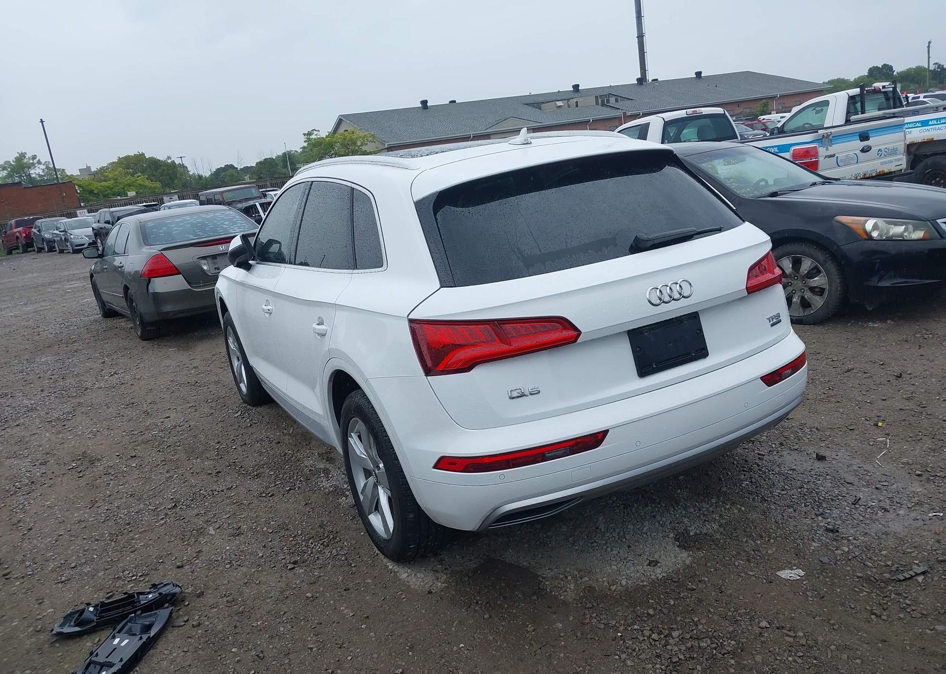 2018 AUDI Q5 2.0T TECHNIK