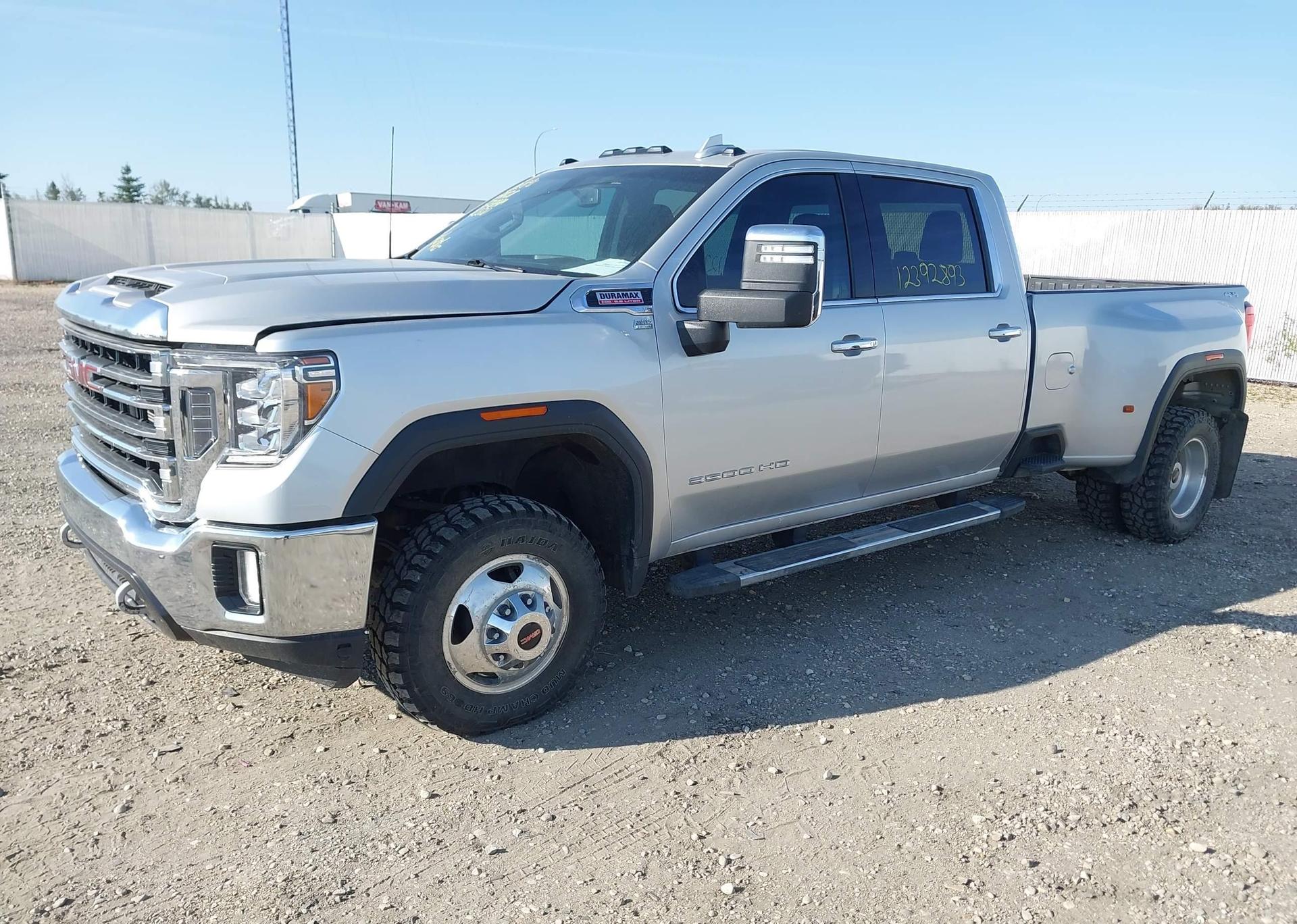 2023 GMC SIERRA K3500 SLT