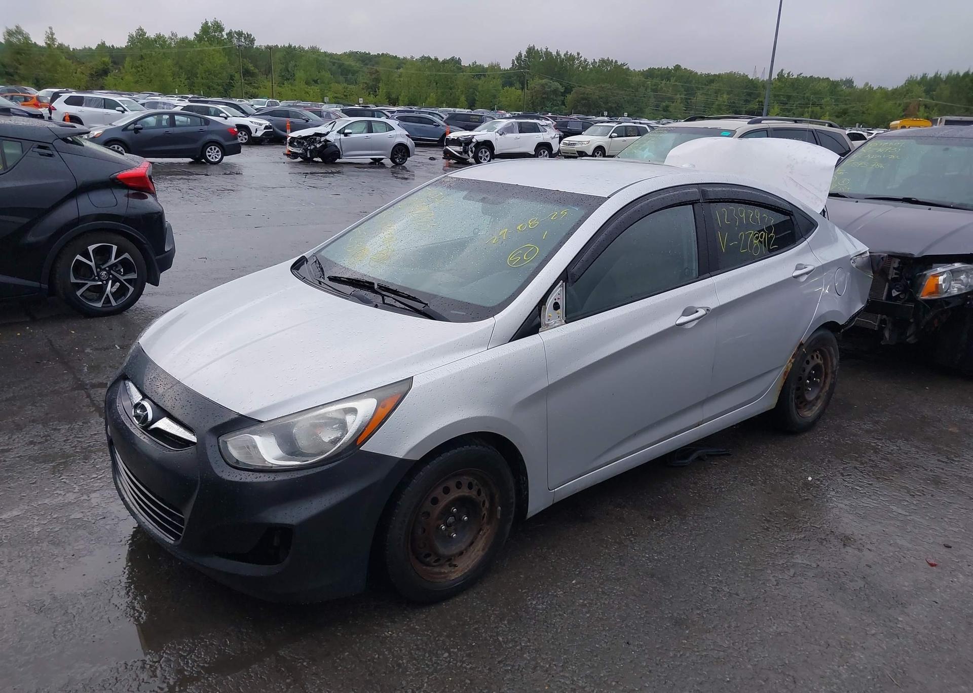 2013 HYUNDAI ACCENT