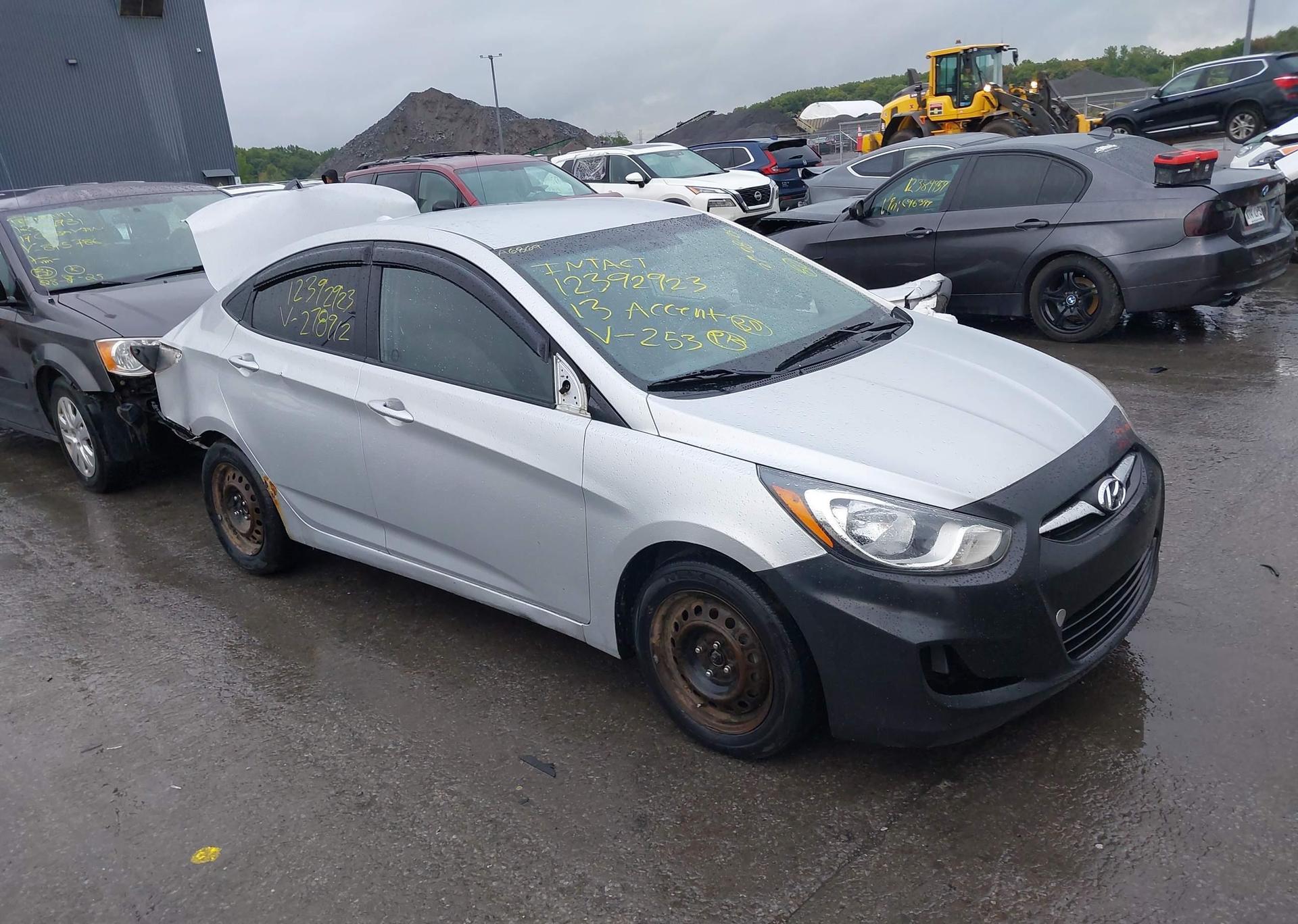 2013 HYUNDAI ACCENT