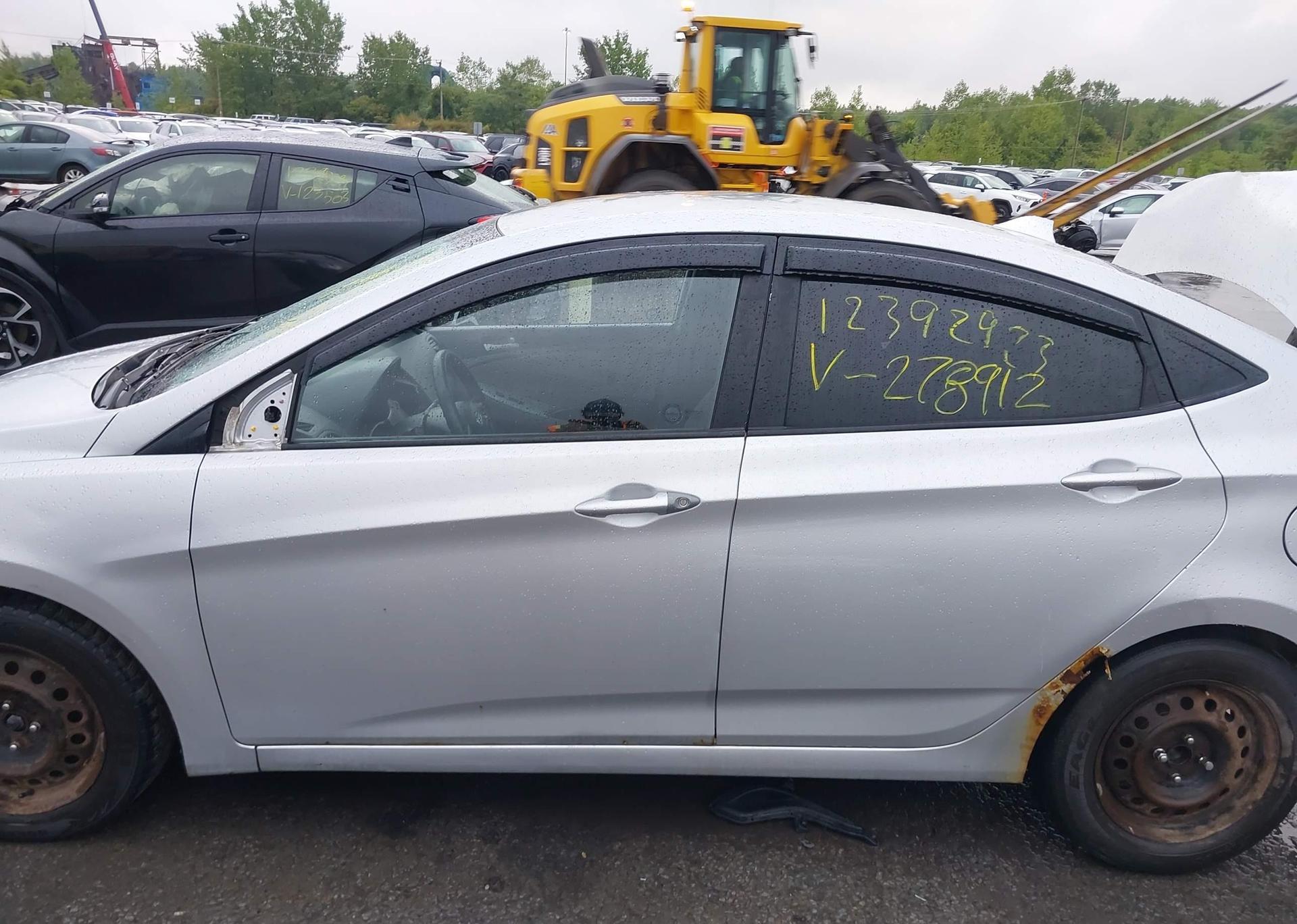 2013 HYUNDAI ACCENT