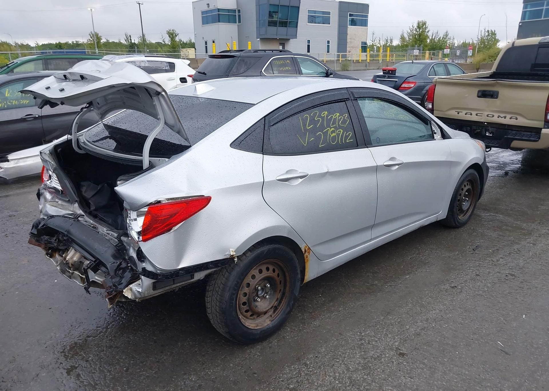 2013 HYUNDAI ACCENT