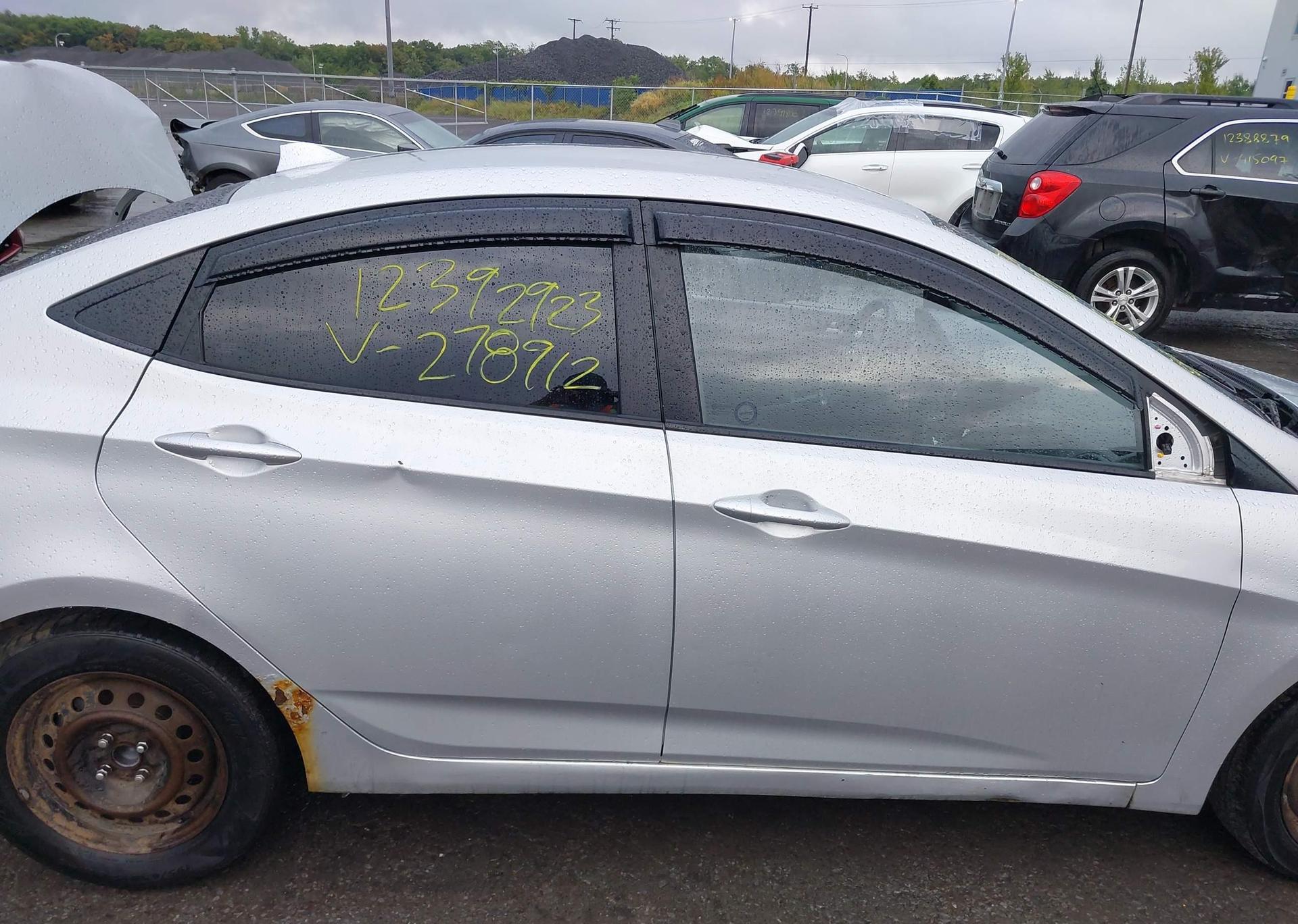 2013 HYUNDAI ACCENT