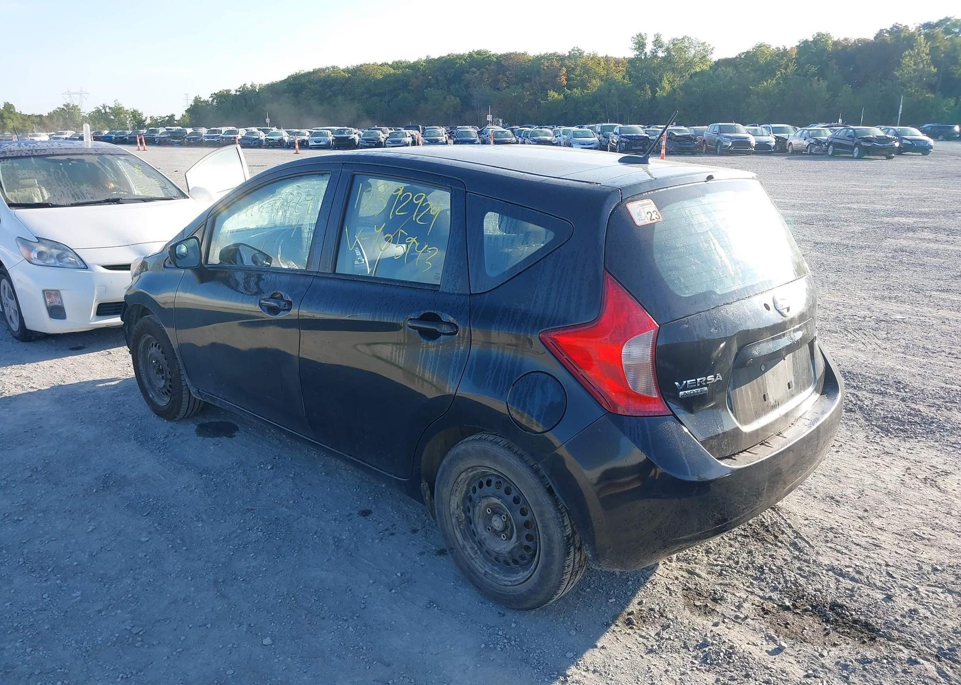 2016 NISSAN VERSA
