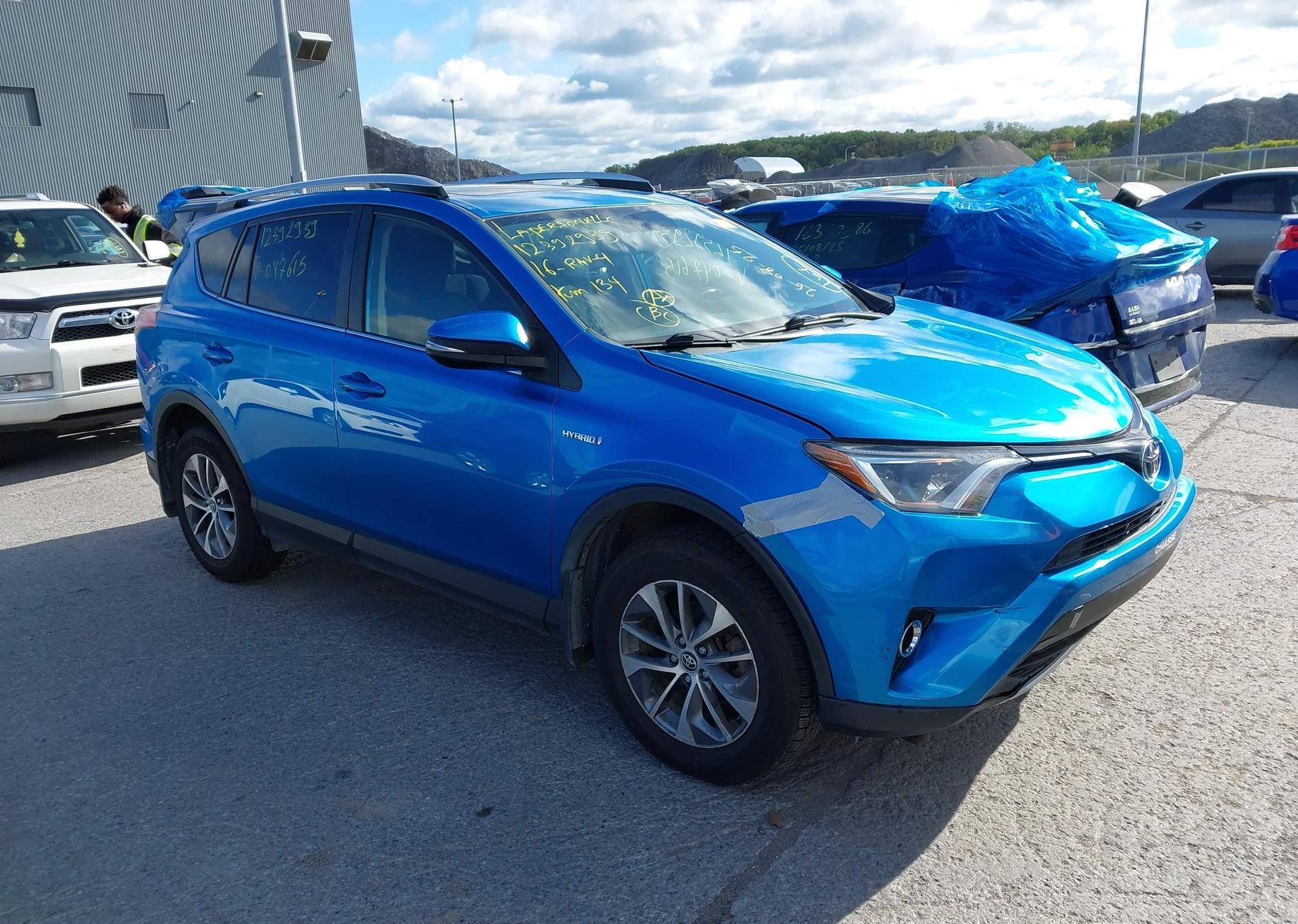 2016 TOYOTA RAV4 HV XLE
