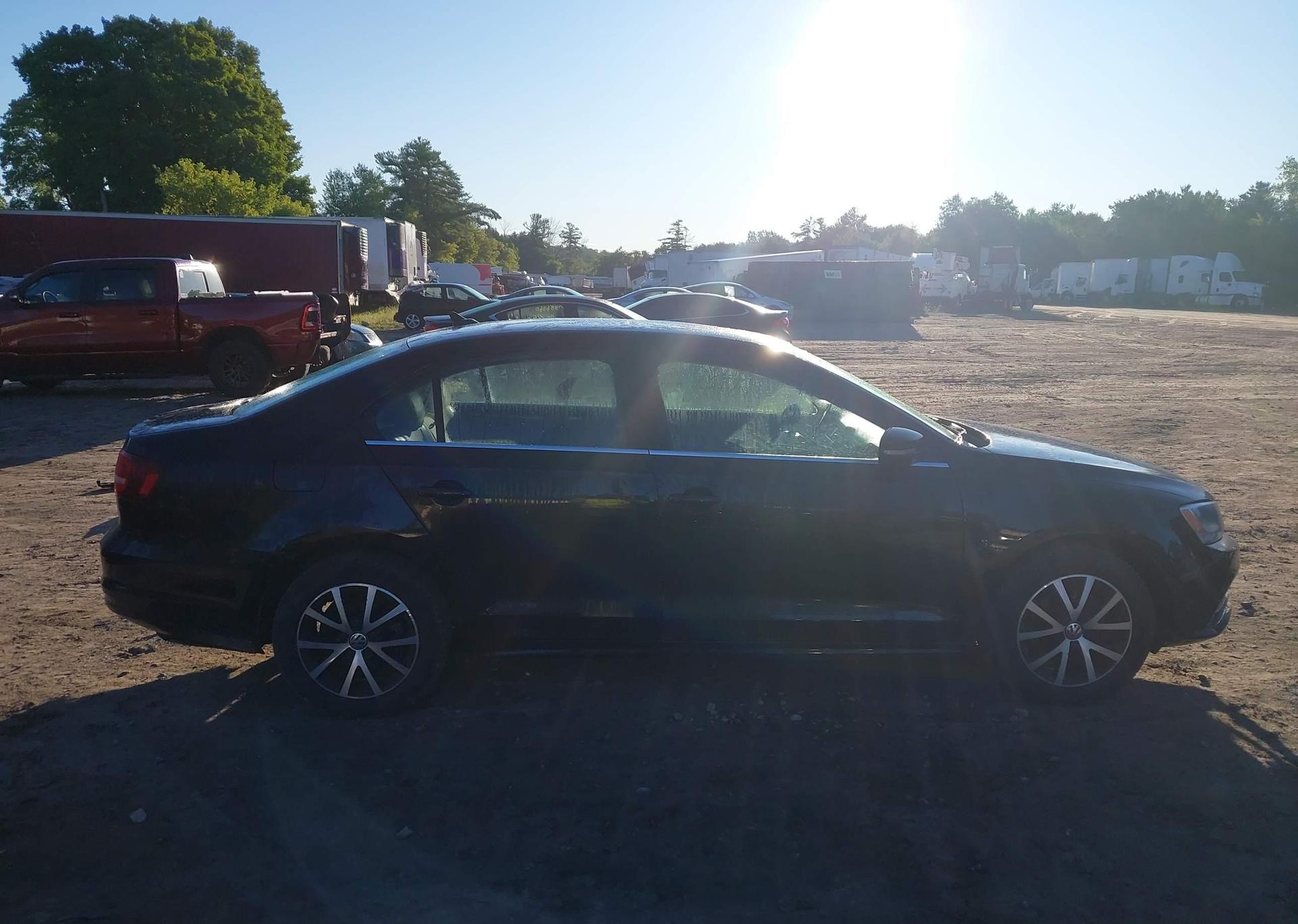 2016 VOLKSWAGEN JETTA SE