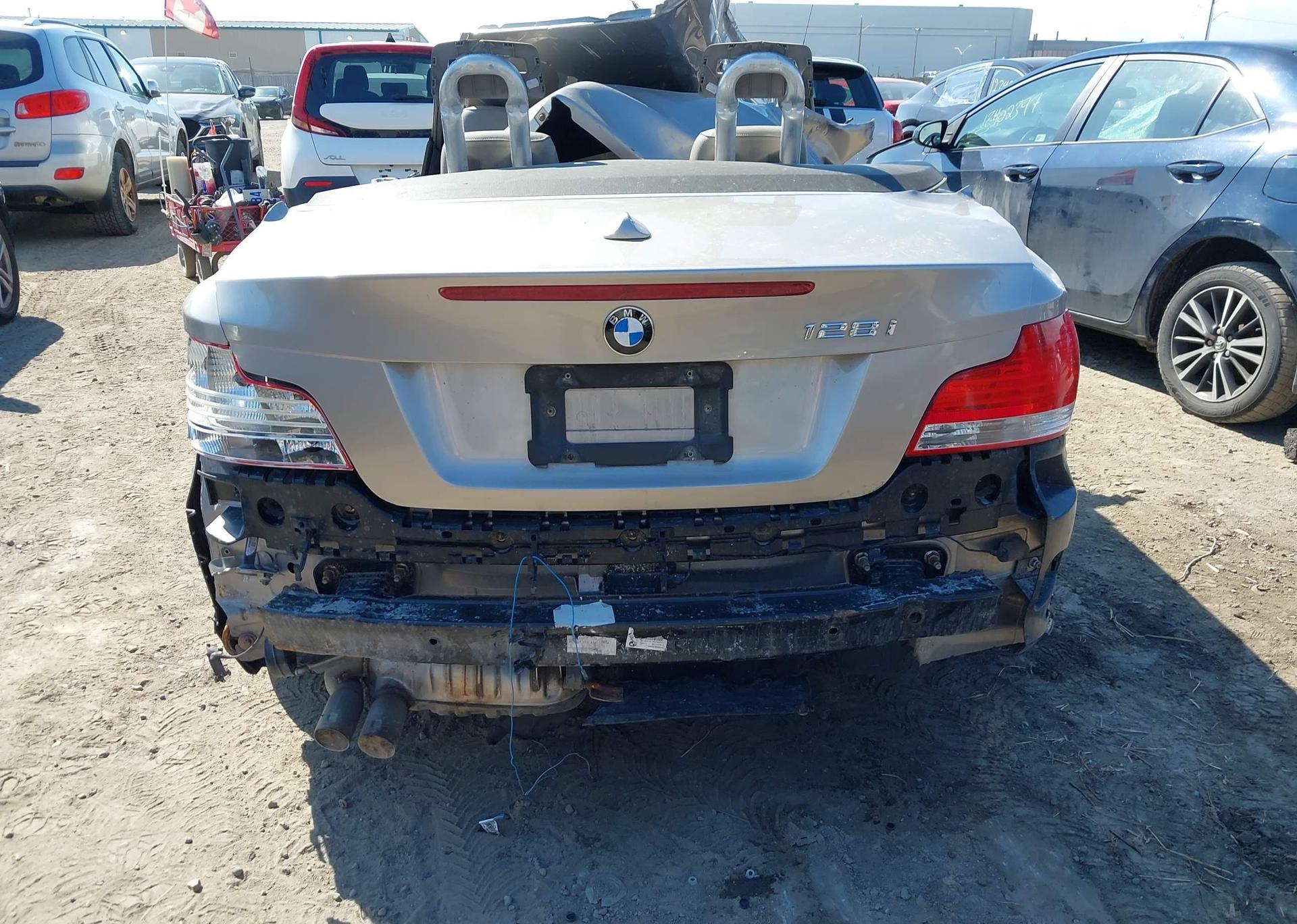 2011 BMW 128I