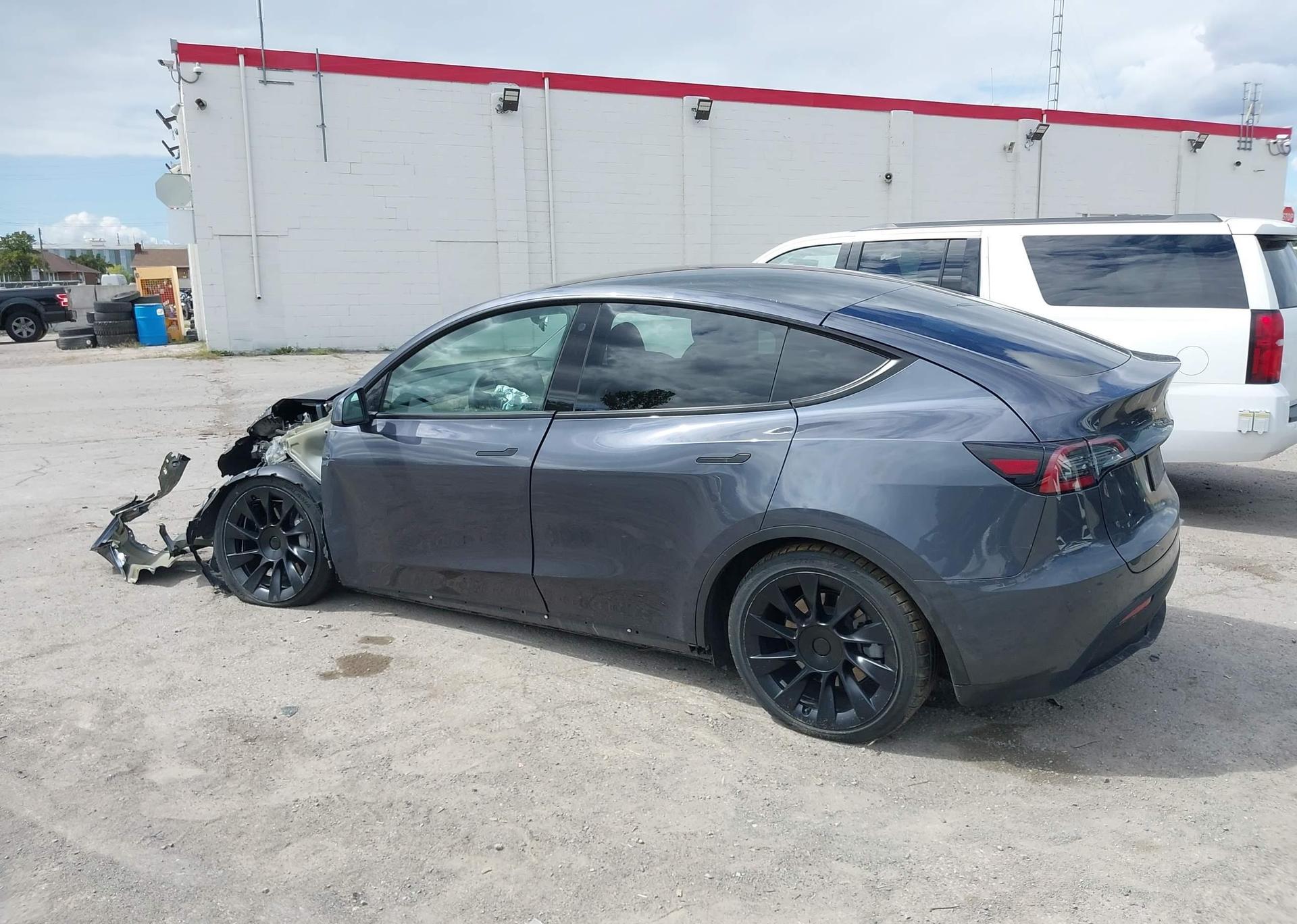 2022 TESLA MODEL Y