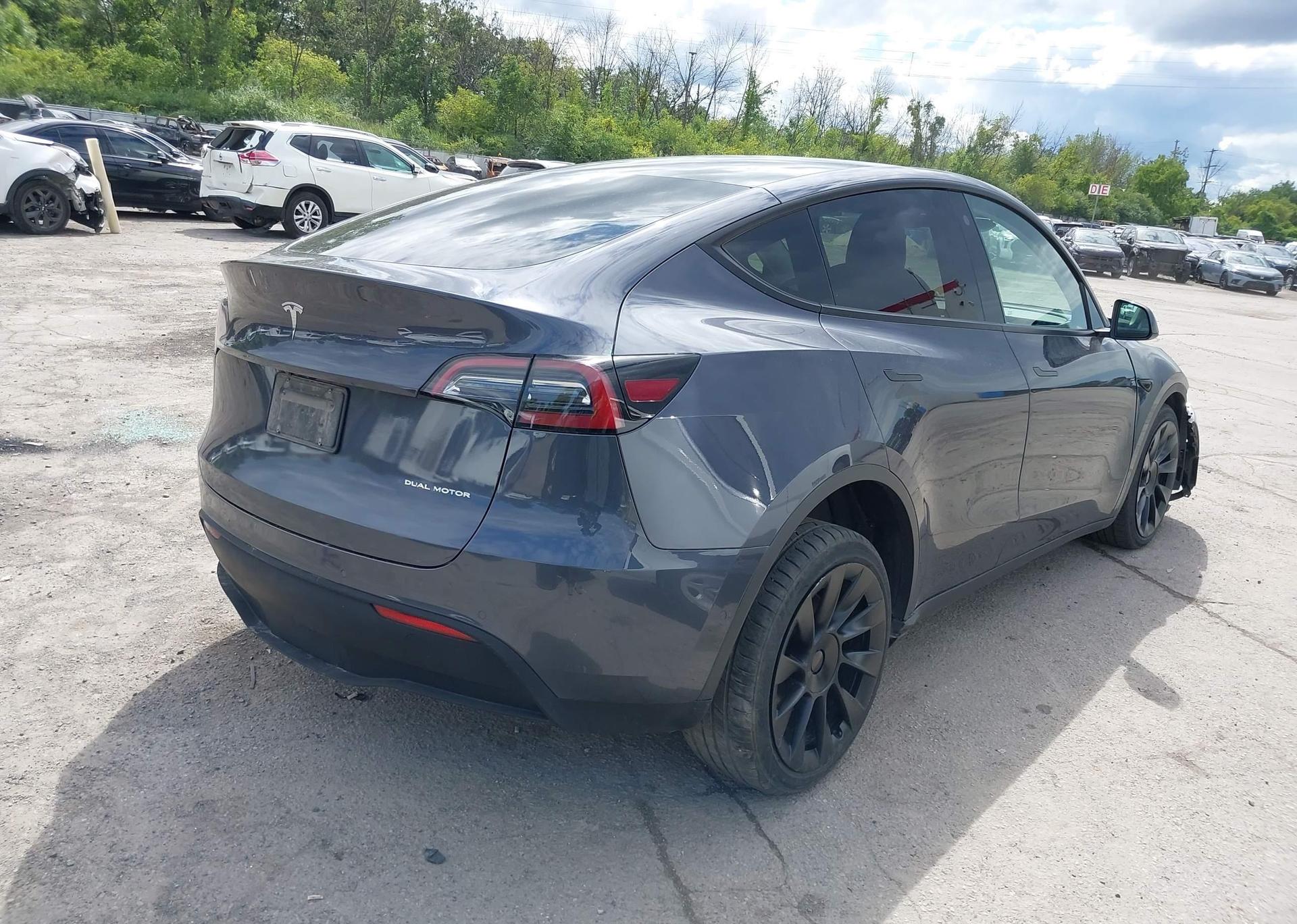 2022 TESLA MODEL Y