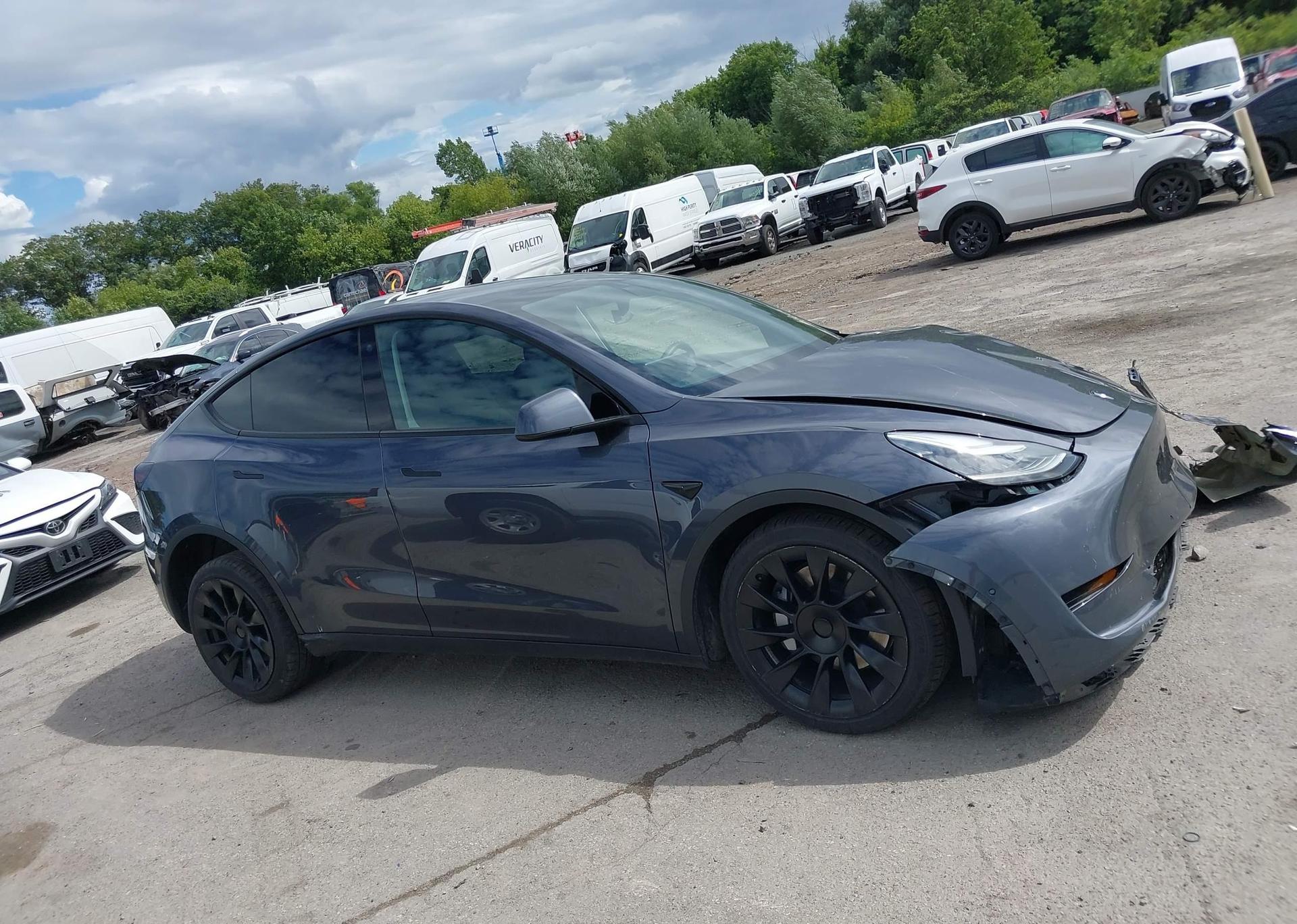 2022 TESLA MODEL Y