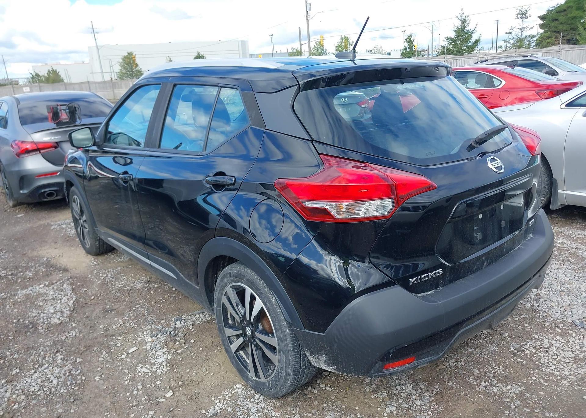 2019 NISSAN KICKS S