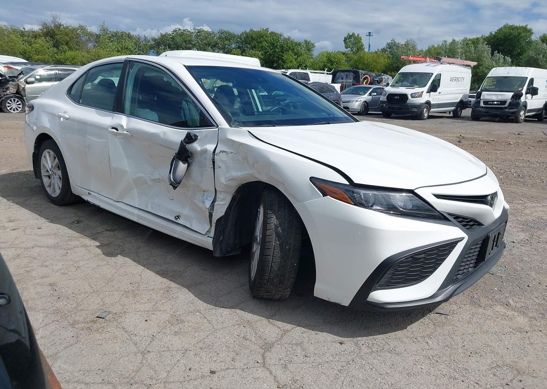 2024 TOYOTA CAMRY SE NIGHT SHADE